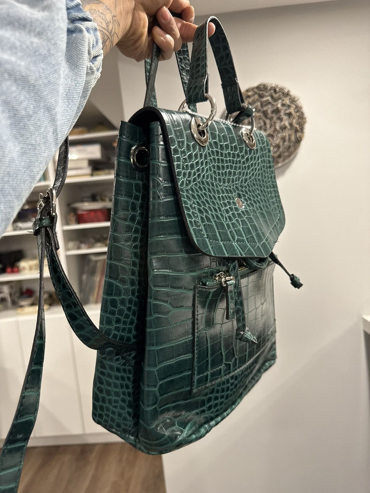 Bottega Veneta Daniellee Green Alligator Embossed Leather Women's Backpack Size ONE SIZE - 3 Thumbnail