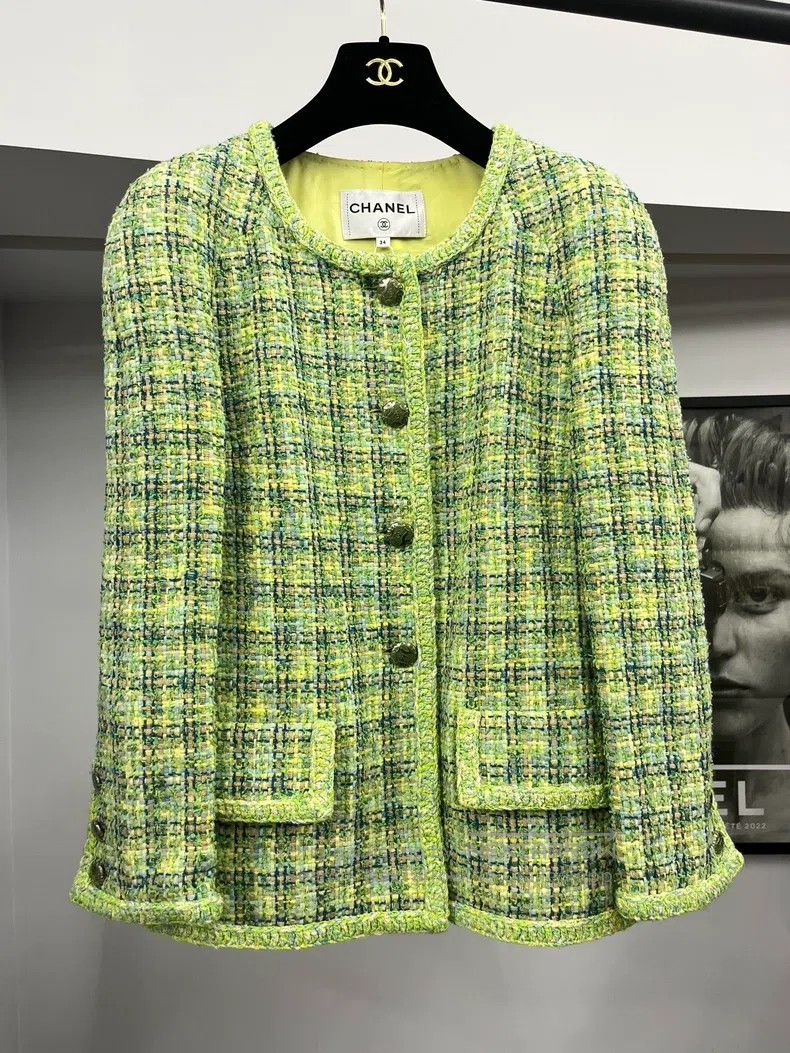 Chanel Chanel Spring grass green coat Size XXS / US 00 / IT 34 - 1 Thumbnail