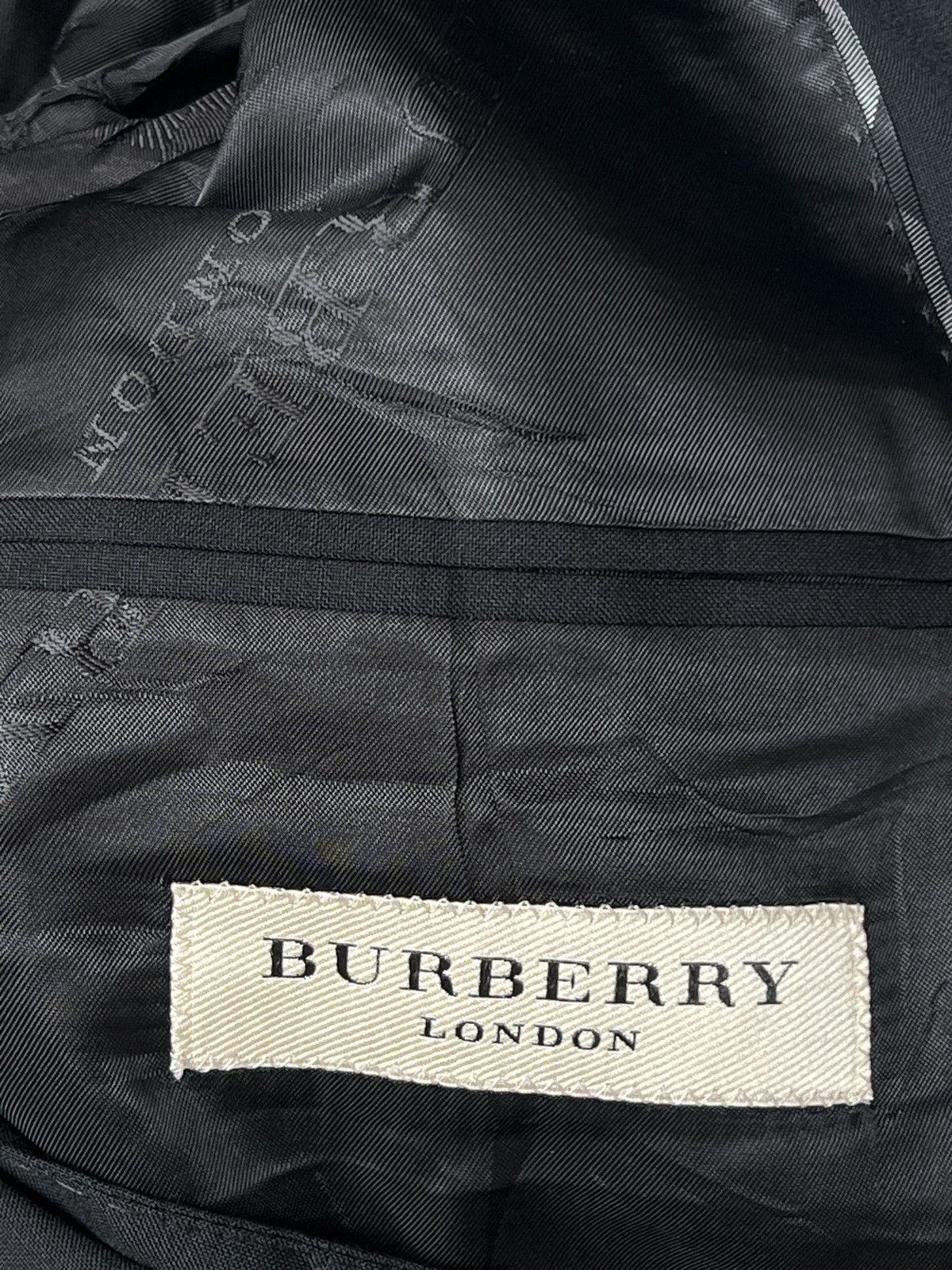 Burberry BURBERRY LONDON Gala Suit Size US M / EU 48-50 / 2 - 7 Thumbnail