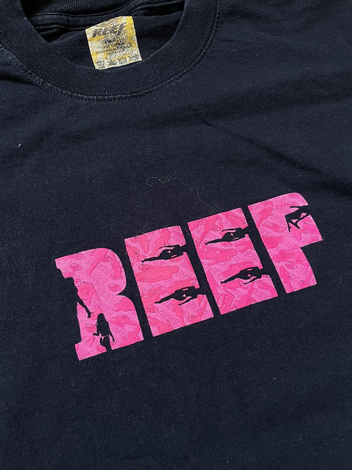 REEF Vintage Reef serfs sexy girl t shirt Size XS / US 0-2 / IT 36-38 - 2 Thumbnail