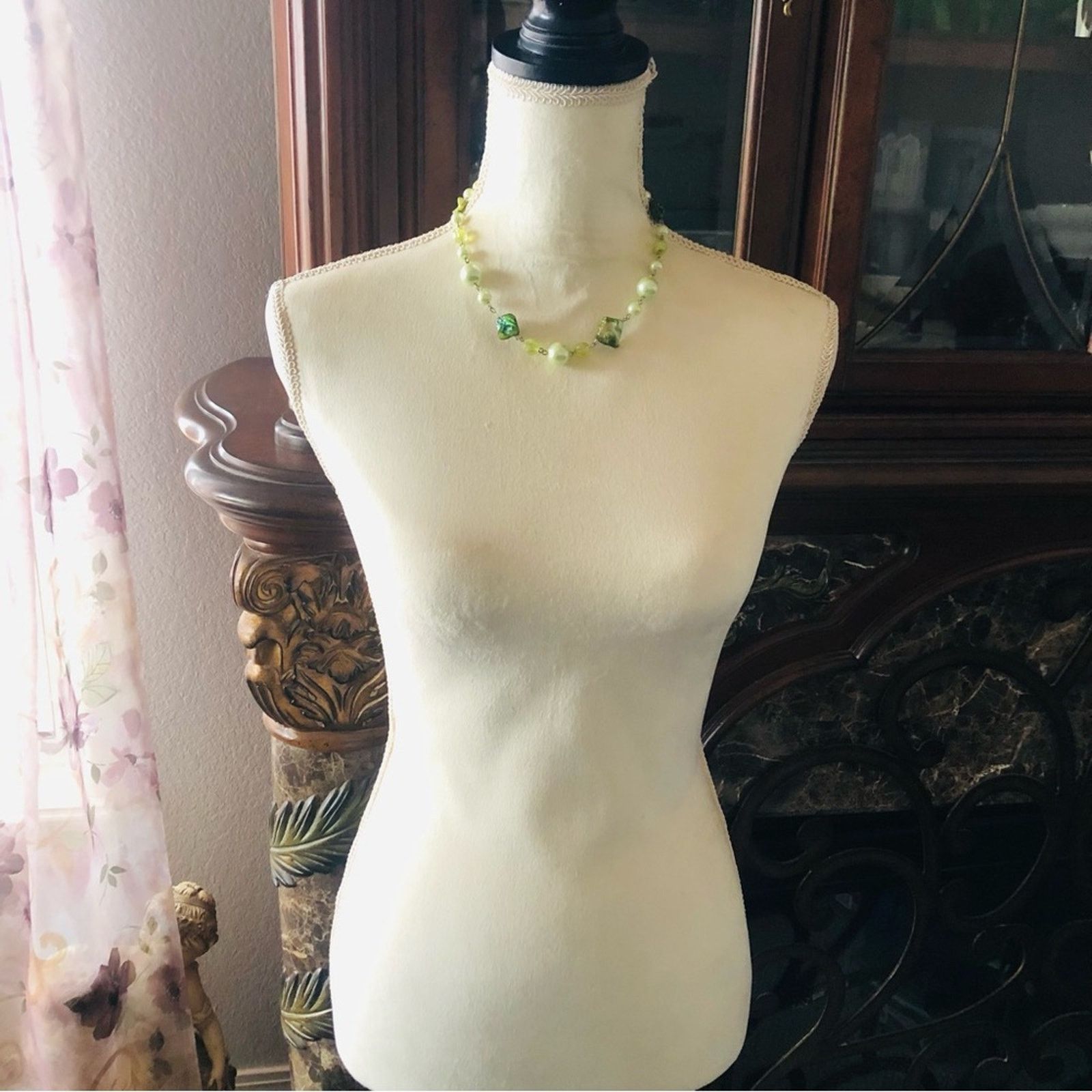 Jewelry Dyed shell pearl faceted bead linked necklace Size ONE SIZE - 8 Thumbnail
