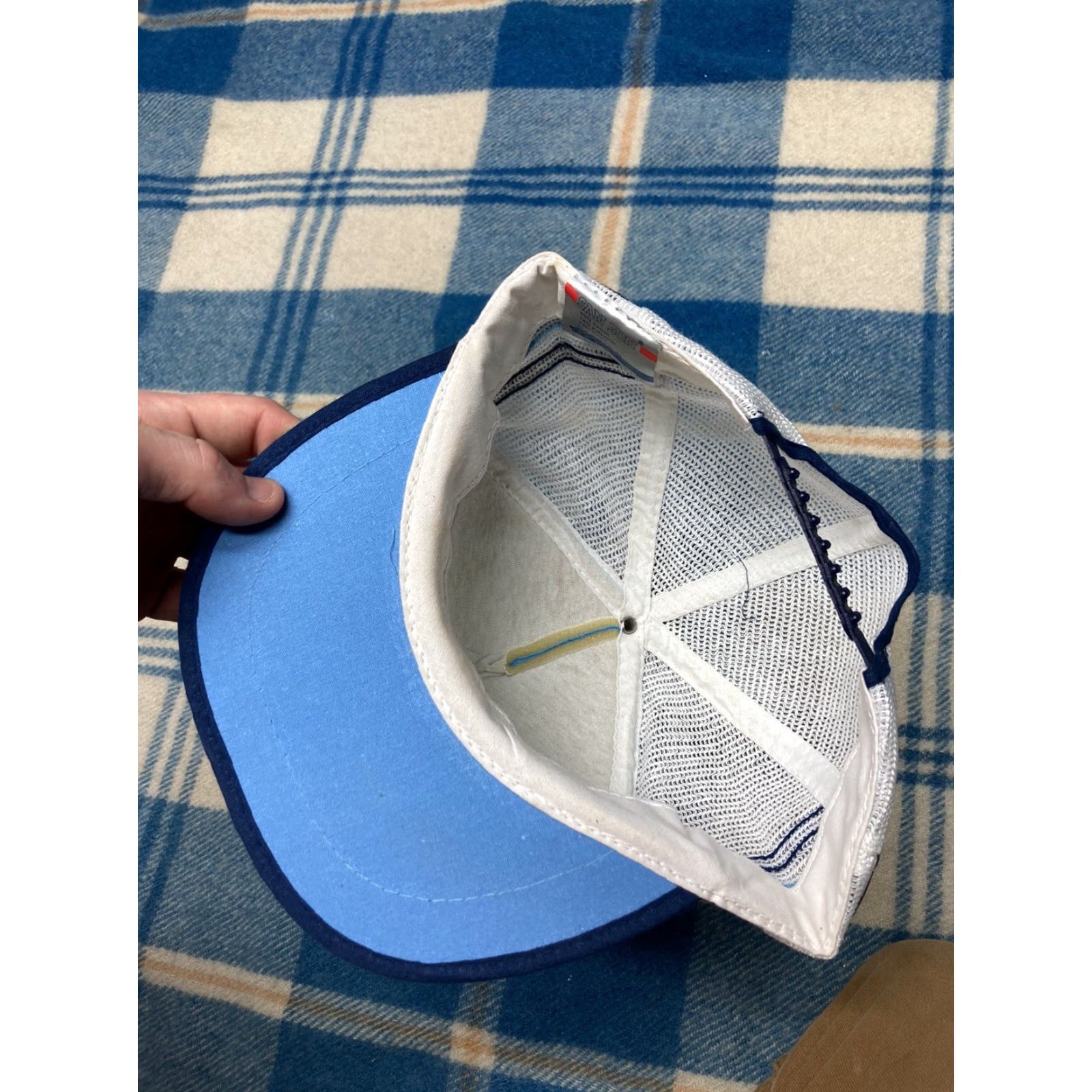 Vintage VINTAGE Carolina Blues Trucker Hat Mens Adjustable Blue 3 stripe San sun concrete puff warmelink Size ONE SIZE - 6 Thumbnail