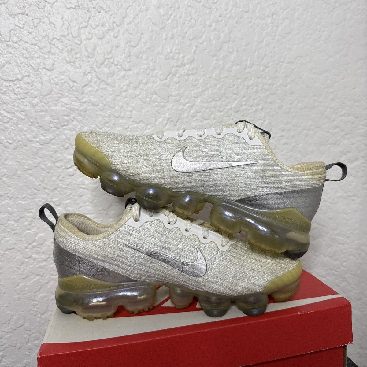 Nike Air VaporMax Flyknit 3 Size US 6 / EU 39 - 1 Thumbnail