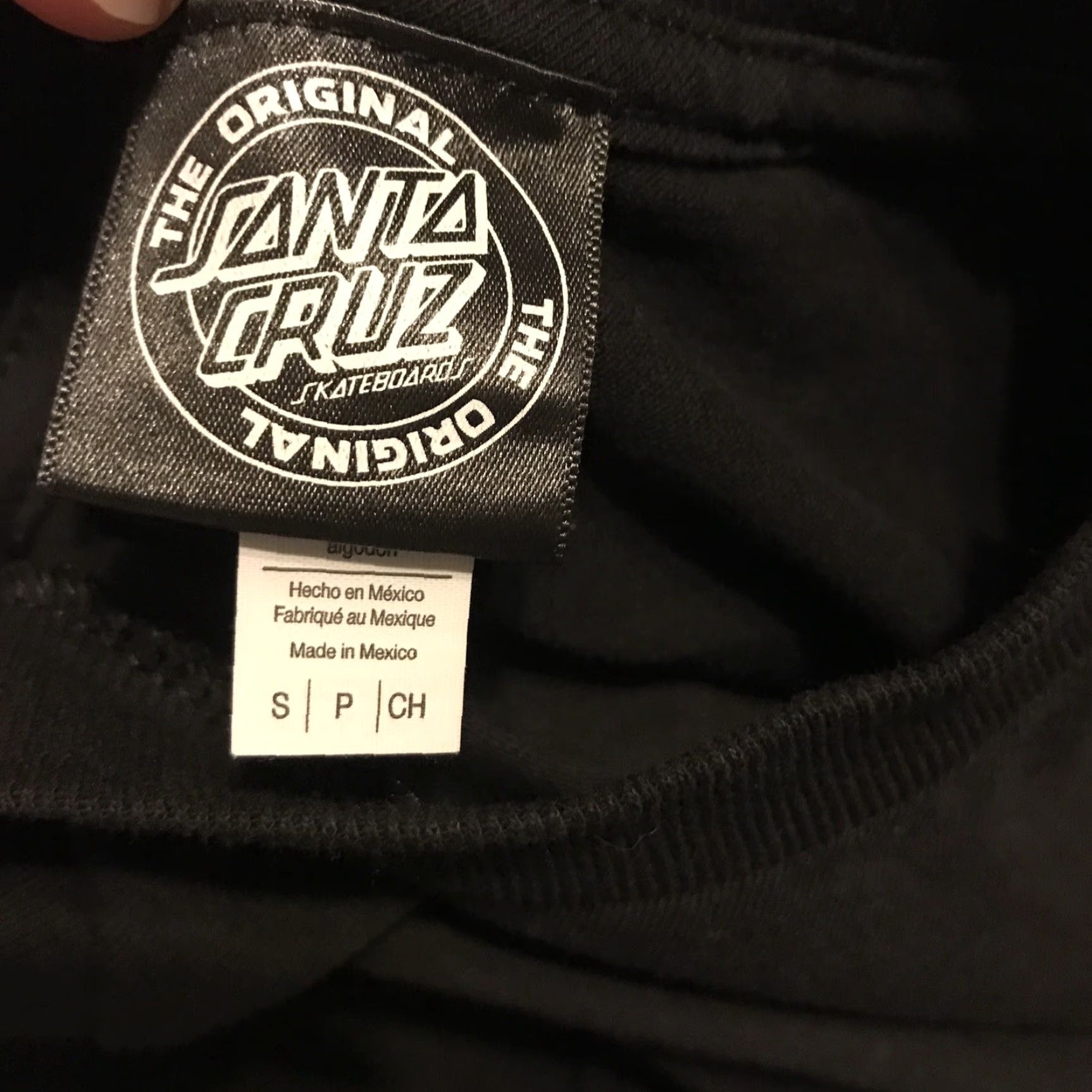 Vintage VINTAGE Santa Cruz Long Sleeve Shirt Men’s Size S Black Top California 90s Logo Shirt Size US S / EU 44-46 / 1 - 3 Thumbnail