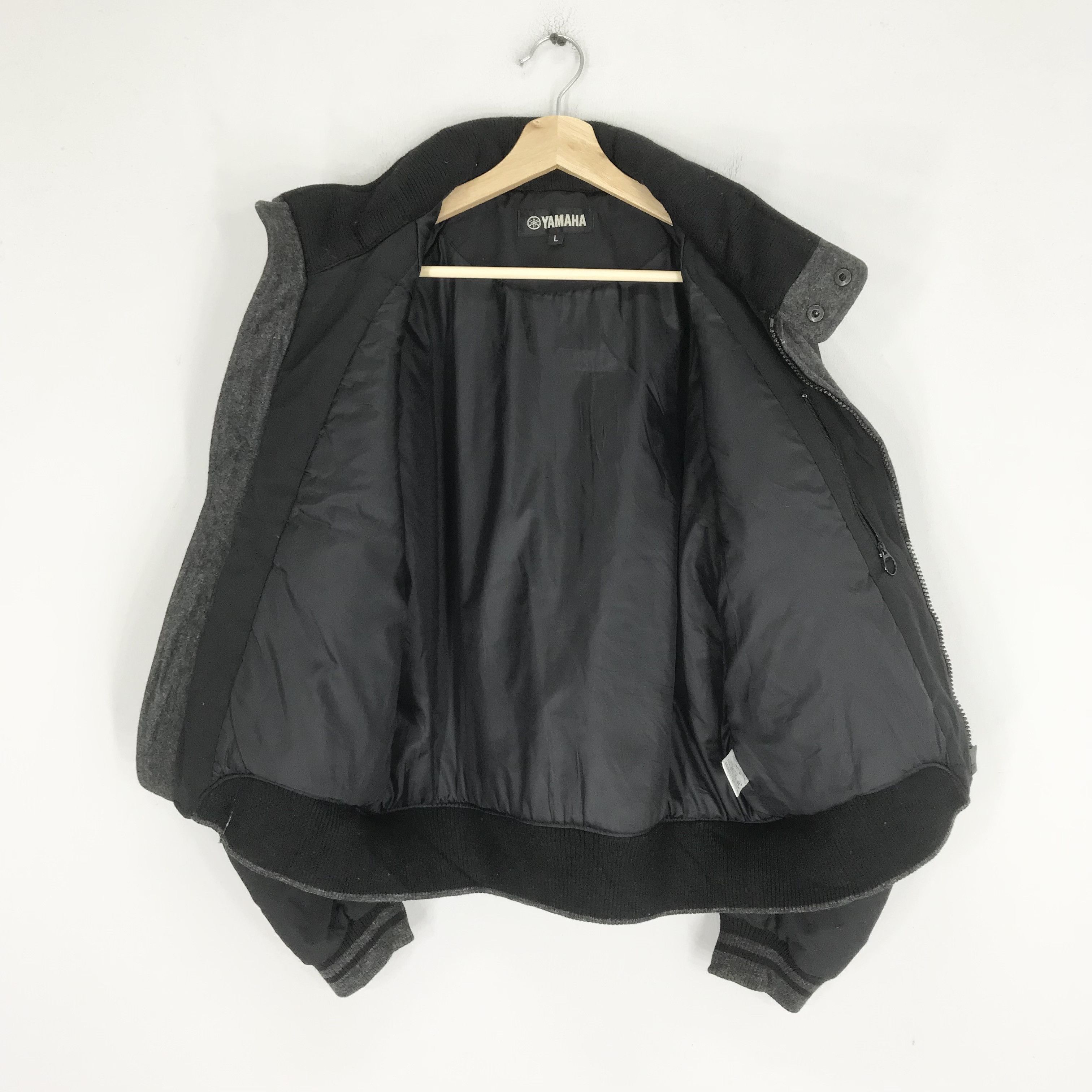 Vintage Vintage 90's Yamaha Motorsport Bomber Jacket Wool Black Size US L / EU 52-54 / 3 - 3 Thumbnail