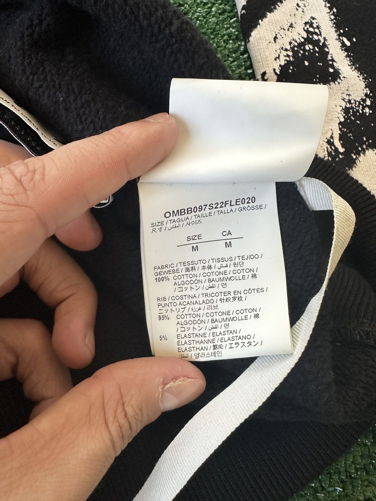 Other Off White SS22 Black Logo Arrows Hoodie Size Medium Used Size US M / EU 48-50 / 2 - 8 Thumbnail