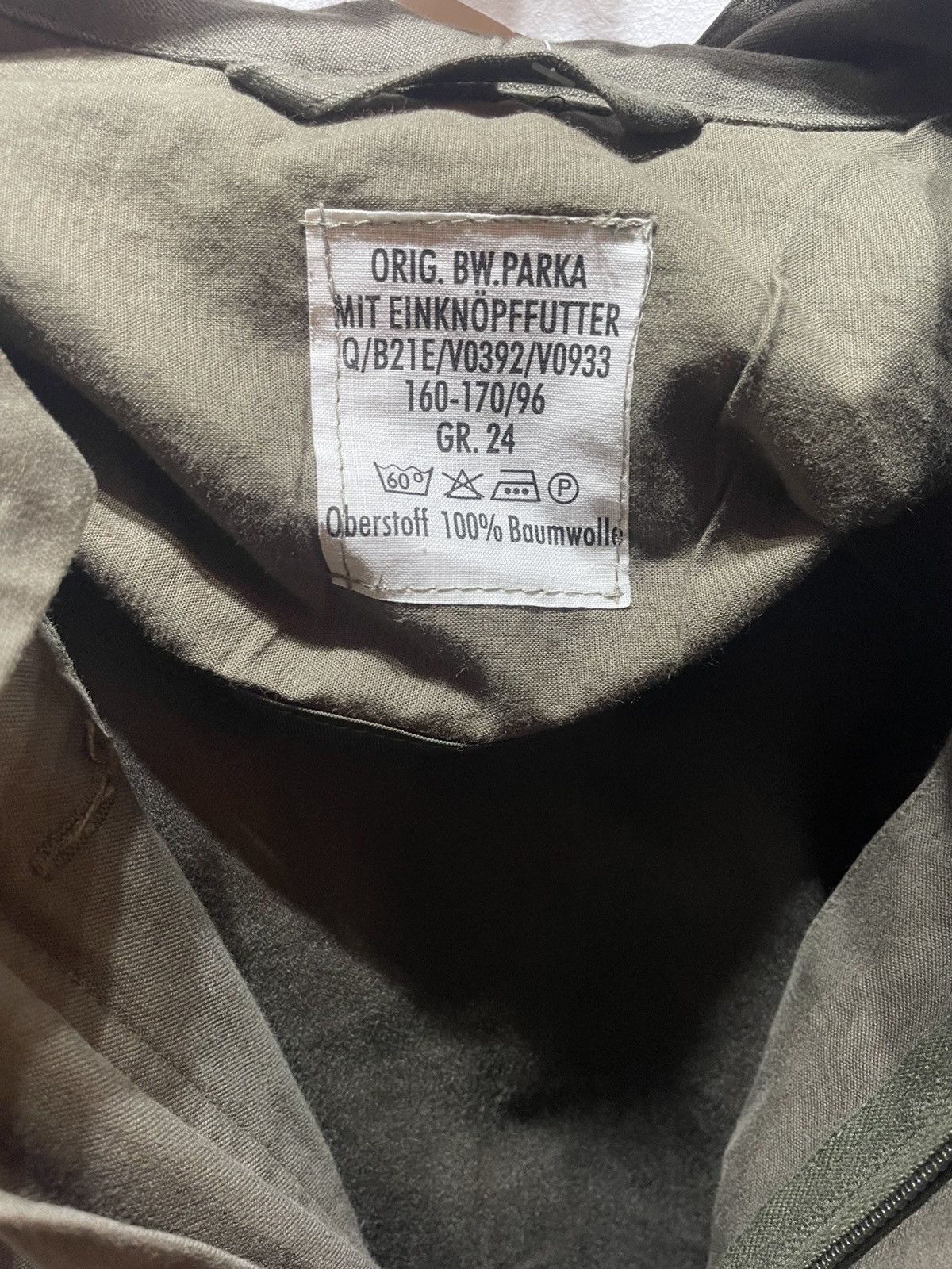 Vintage Vintage German Army Bundeswehr Parka (GR. 24 | S-M) Size US M / EU 48-50 / 2 - 5 Thumbnail