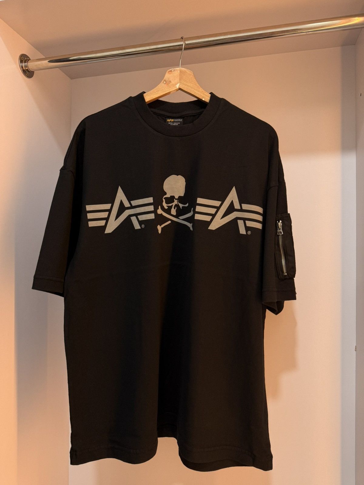 Alpha Industries × Mastermind World Mastermind World x Alpha Industries Pocket T Size US M / EU 48-50 / 2 - 1 Thumbnail