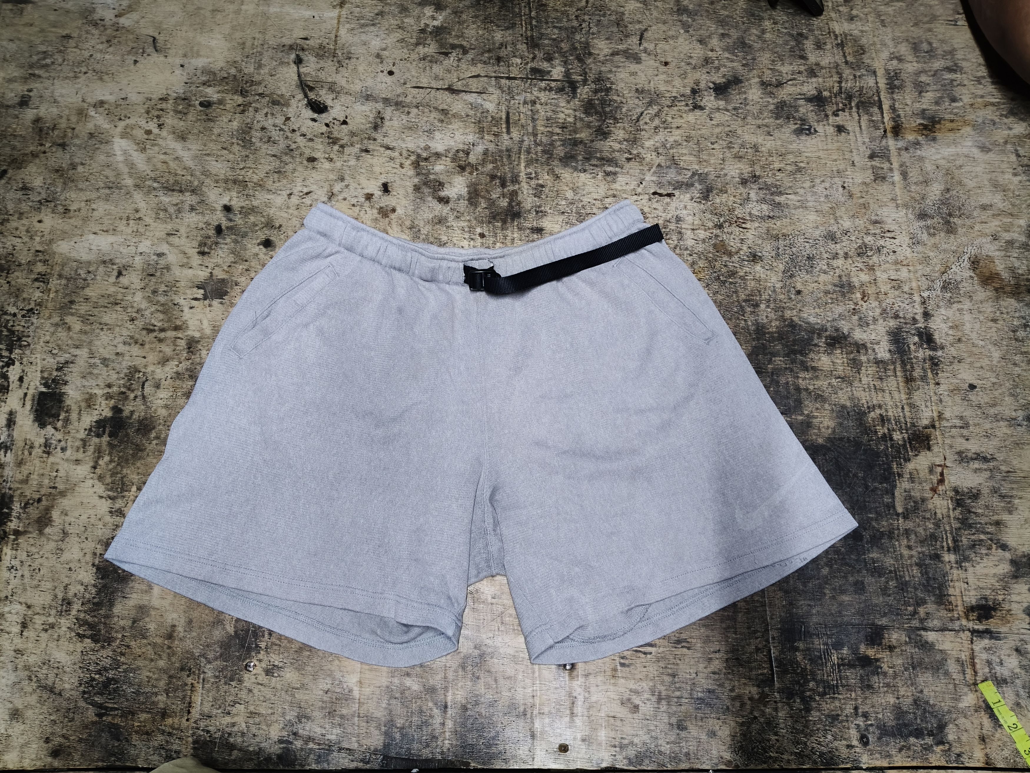 Nike Vintage Nike Shorts Pants Size US 32 / EU 48 - 1 Thumbnail