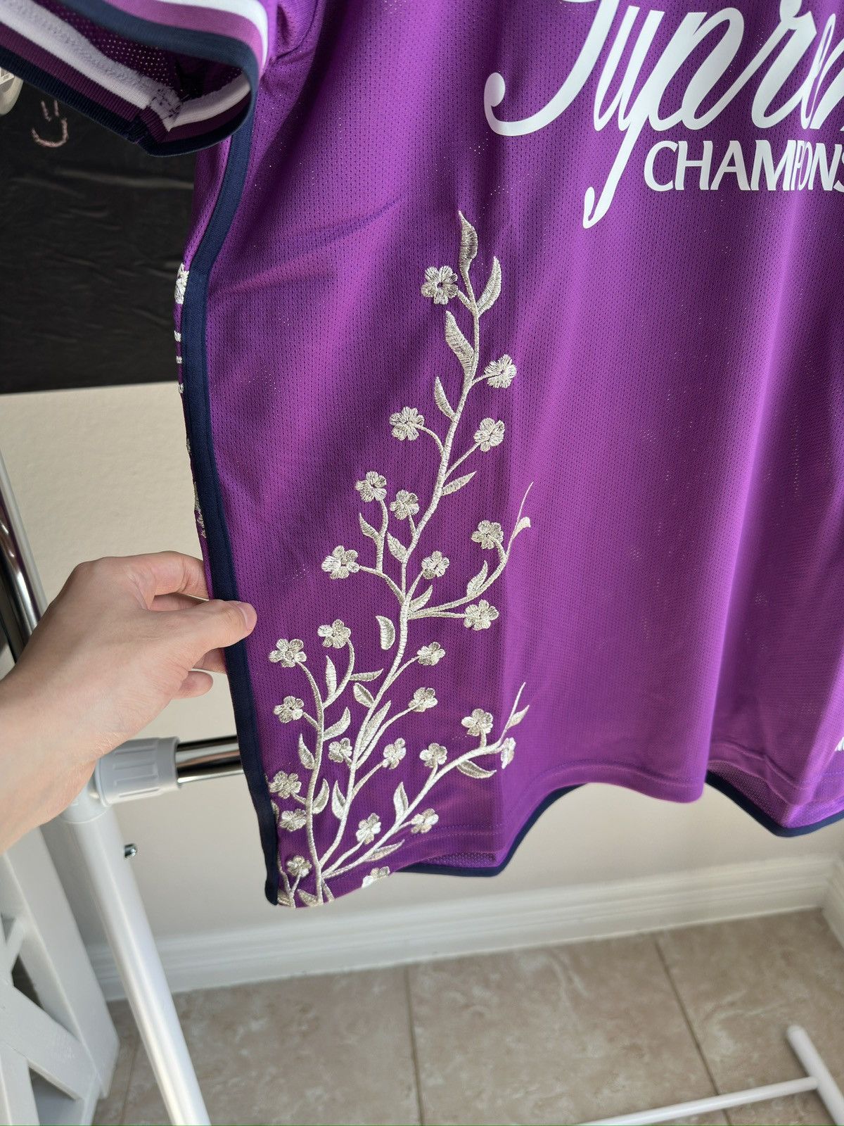 Supreme Floral Embroidered Soccer Jersey Purple Size US M / EU 48-50 / 2 - 4 Thumbnail