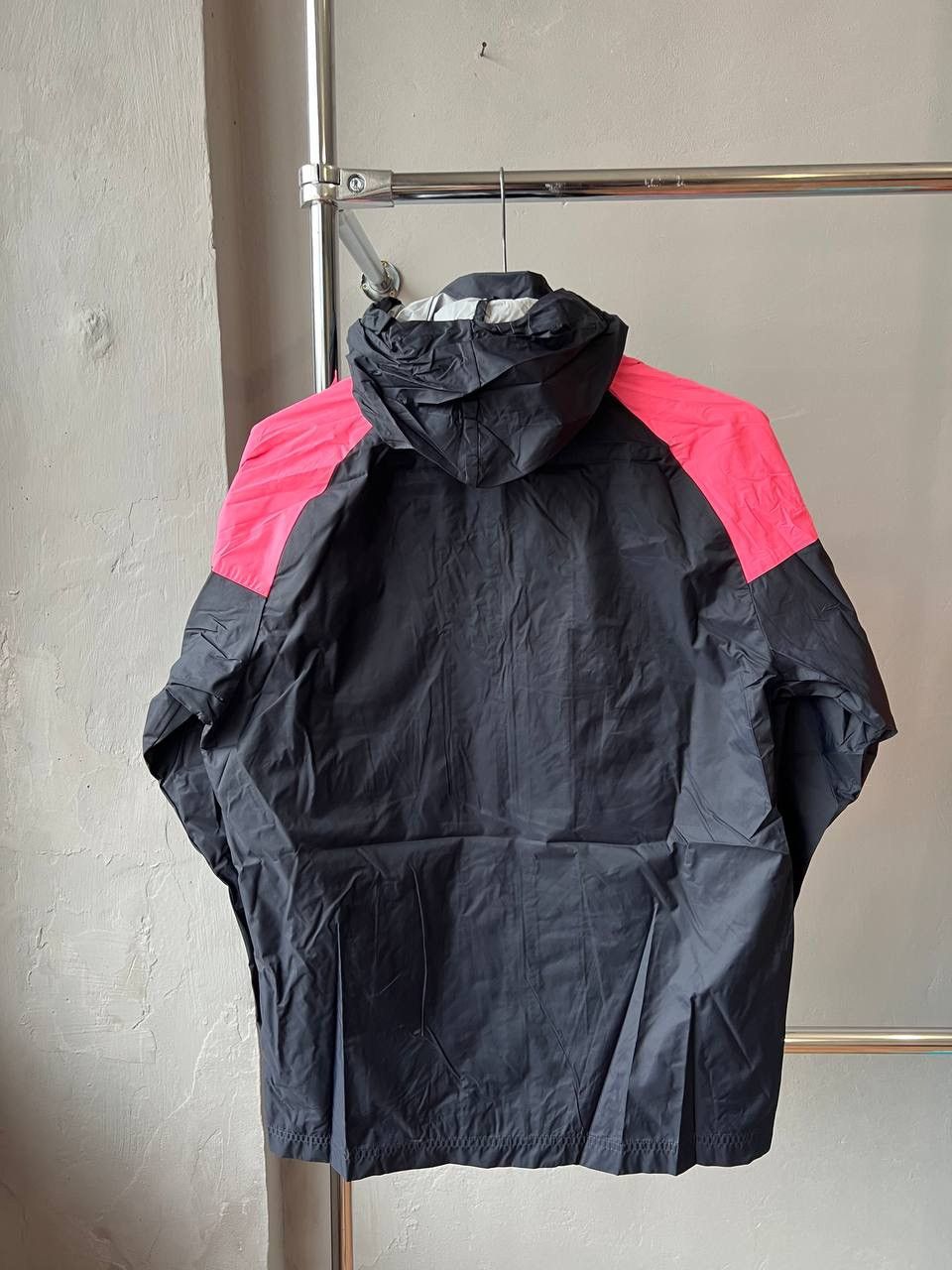 Puma 2023/24 MANCHESTER CITY ALL WATER SOCCER FOOTBALL JACKET L Size US L / EU 52-54 / 3 - 10 Thumbnail