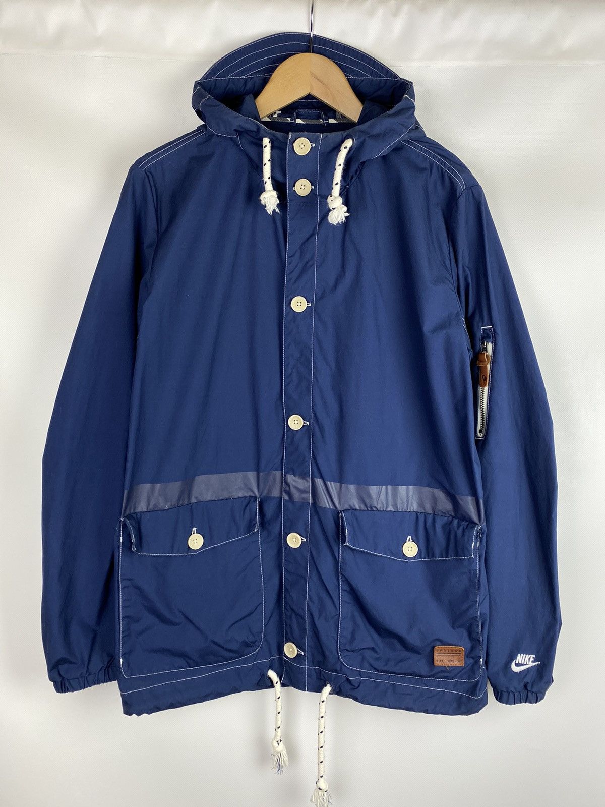Nike Nike men’s hooded jacket Size US M / EU 48-50 / 2 - 1 Thumbnail