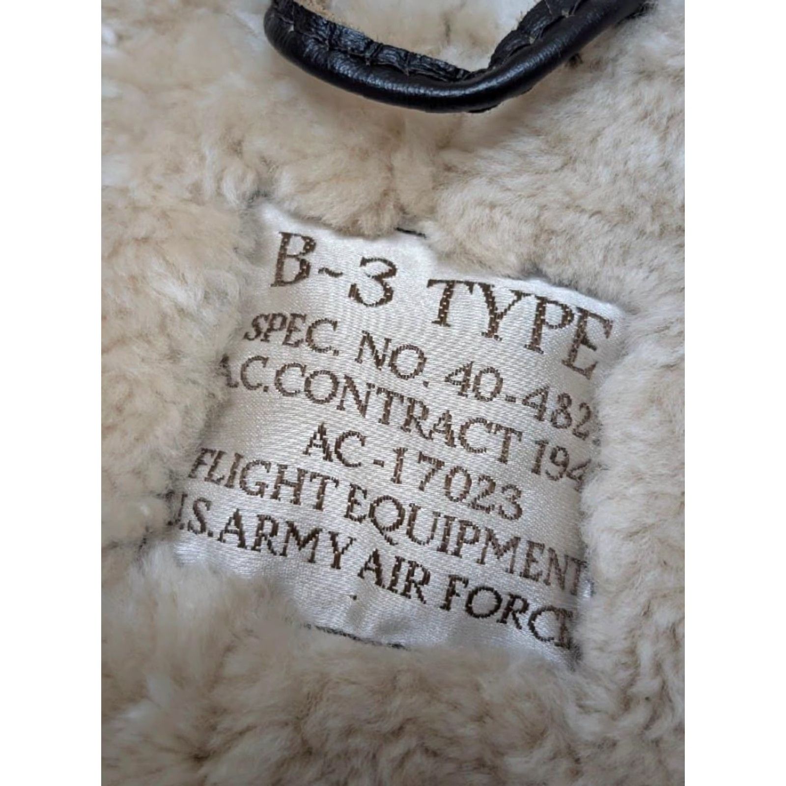 Vintage VINTAGE B3 Bomber Jacket US Army Air Force Shearling Leather Men XL Brown 48+ Chest 26" Arm 30" Front 24" Shoulders Size US L / EU 52-54 / 3 - 4 Thumbnail