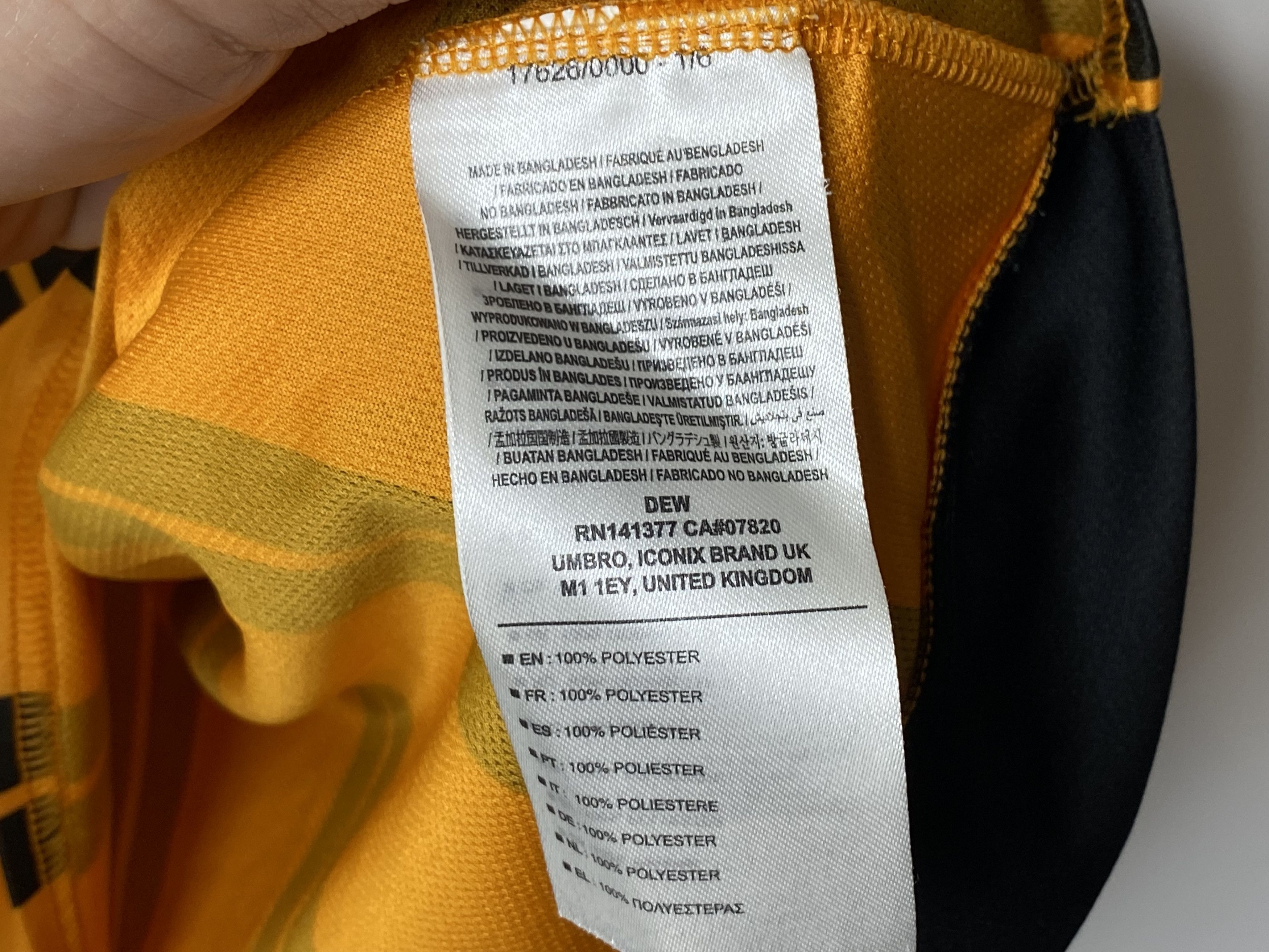 Umbro HULL CITY 2018 2019 HOME FOOTBALL SHIRT SOCCER JERSEY UMBRO Size US M / EU 48-50 / 2 - 5 Thumbnail