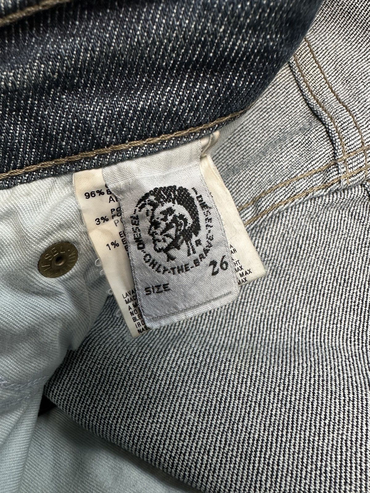 Diesel 00s DIESEL Flared Jeans Denim Pants Low Rise Y2K Style sz 26 Size 26" / US 2 / IT 38 - 8 Thumbnail