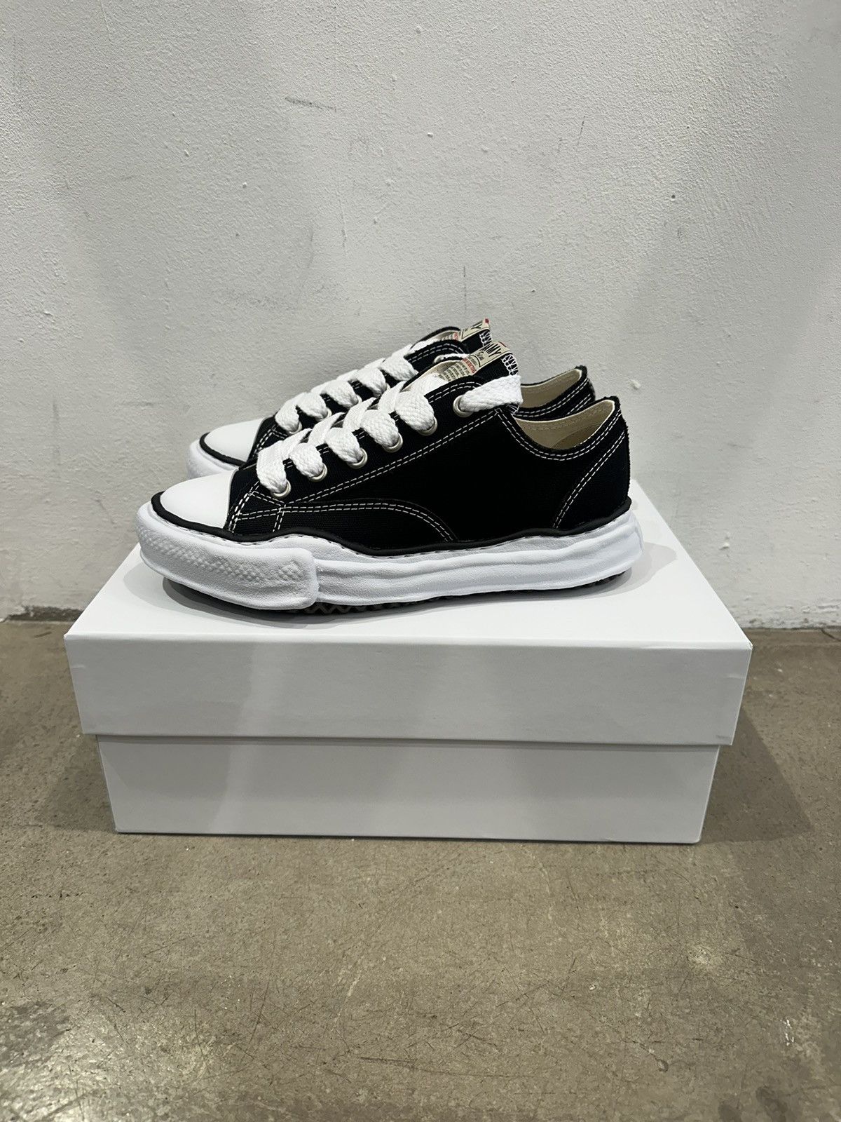 Maison MIHARA YASUHIRO MAISON MIHARA YASUHIRO - Peterson Low Black Sneakers Size US 6 / EU 39 - 3 Thumbnail