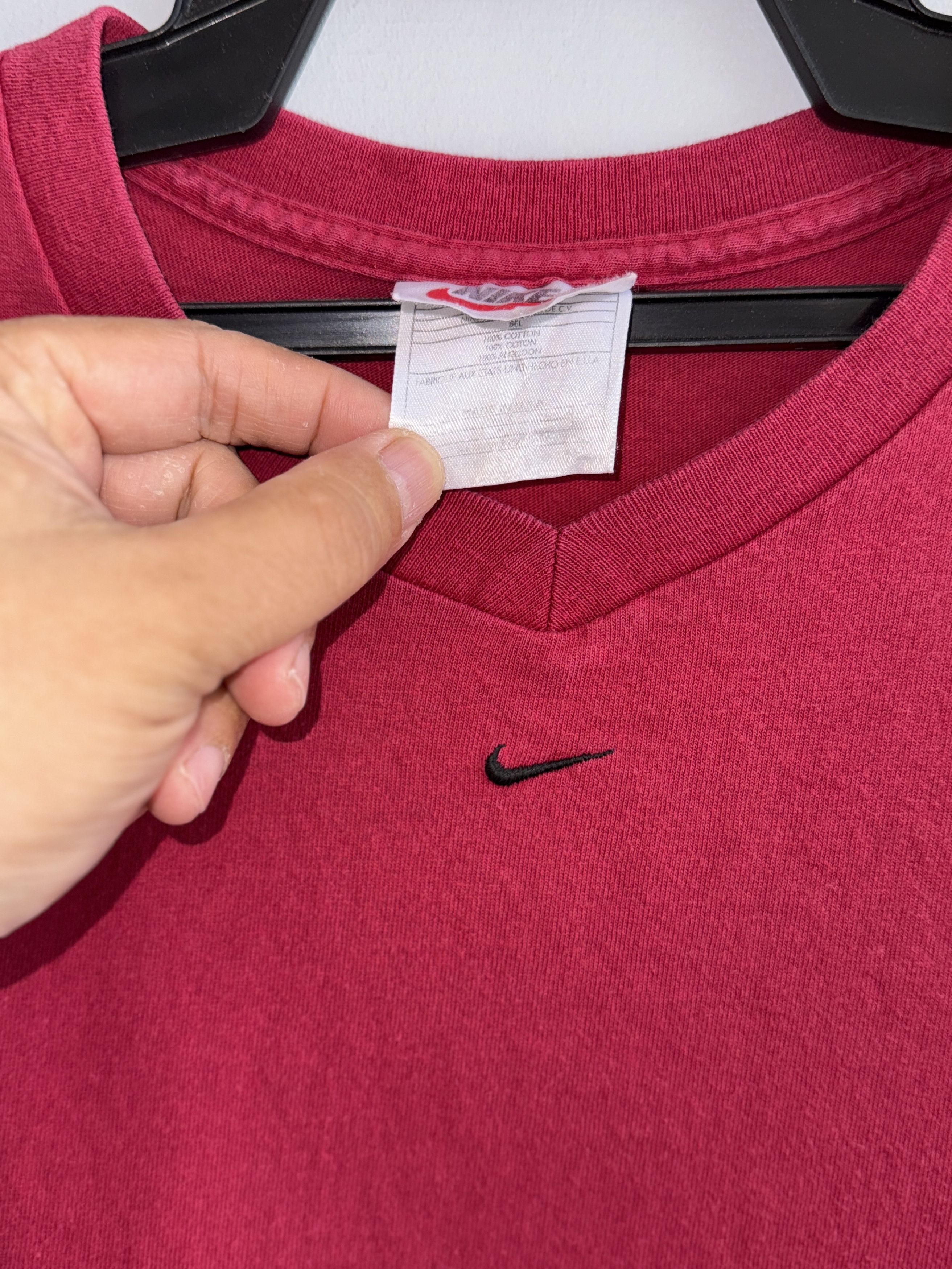 Nike Nike Center Swoosh V Neck Vintage Shirt Size US M / EU 48-50 / 2 - 3 Thumbnail
