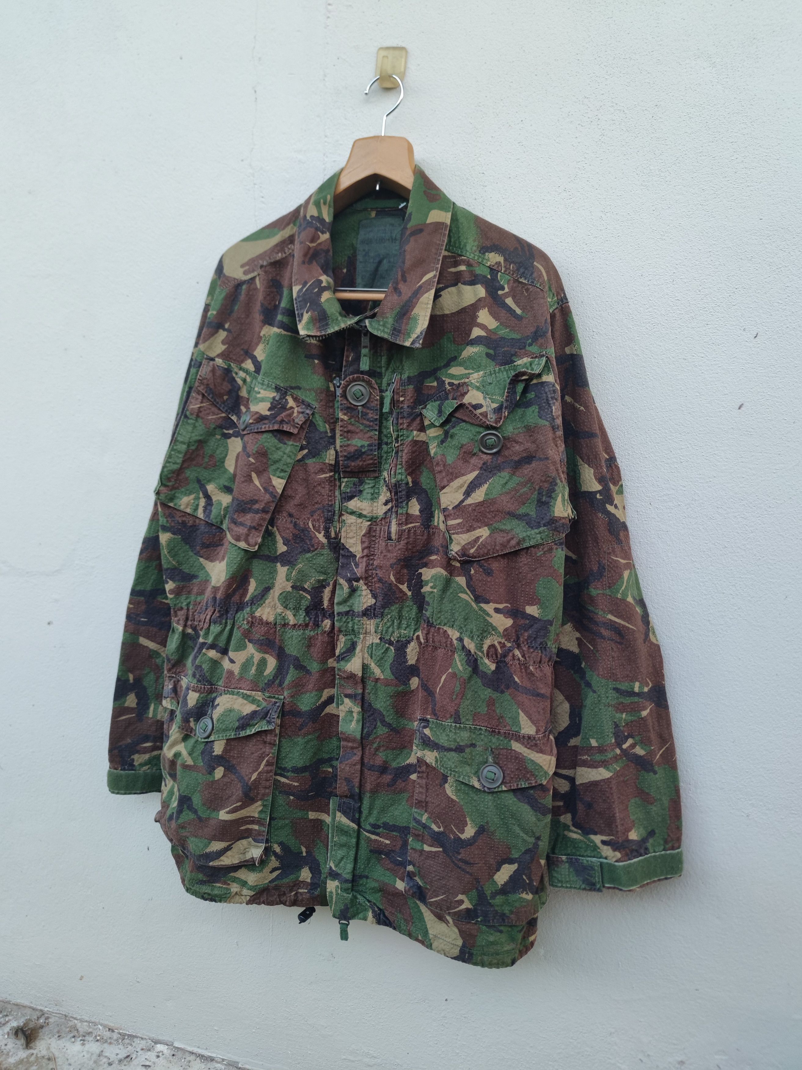 Vintage Vintage British Army DPM Camouflage Jacket Size US XL / EU 56 / 4 - 3 Thumbnail