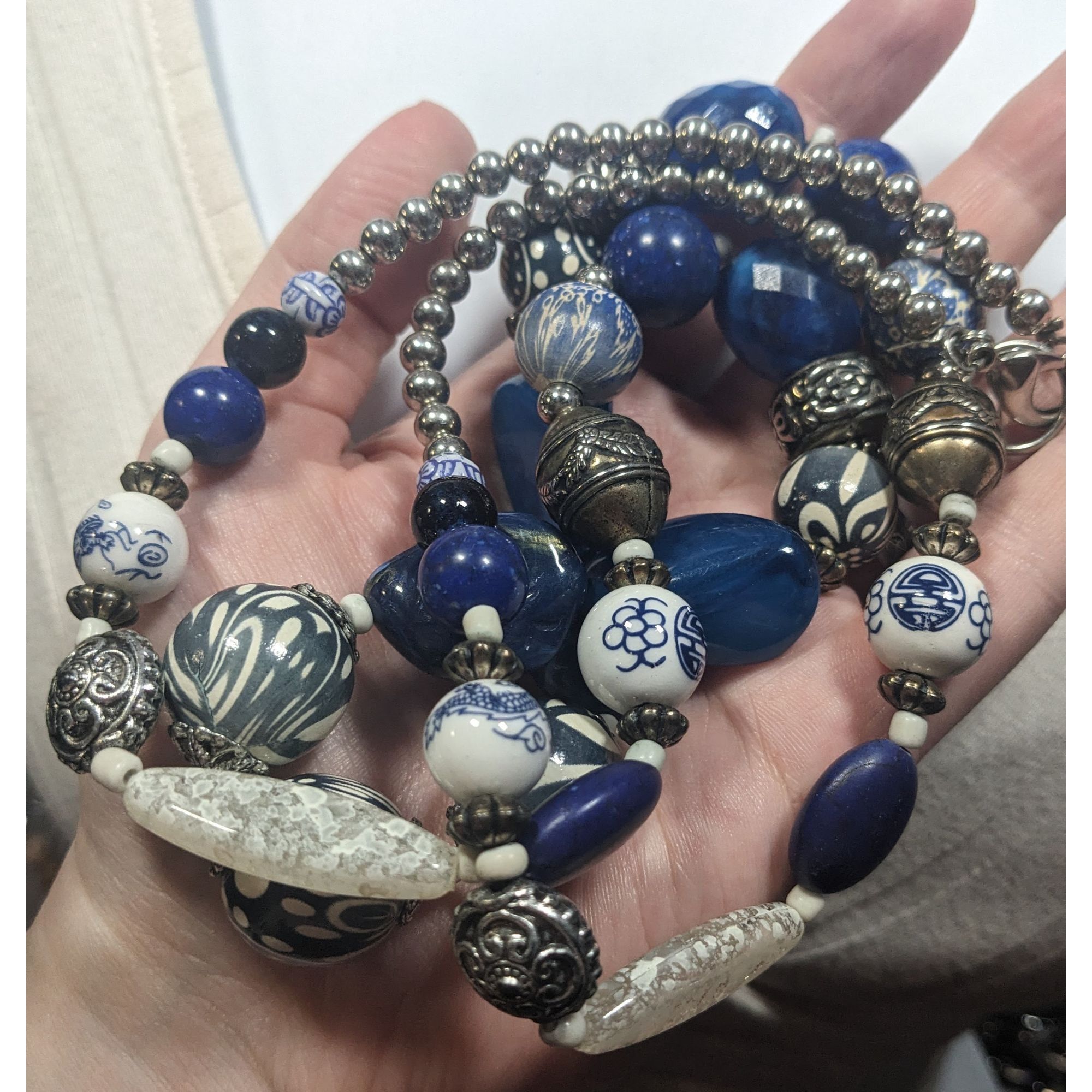 Other Vintage Blue And White Floral Mixed Media Beaded Necklace Size ONE SIZE - 5 Thumbnail