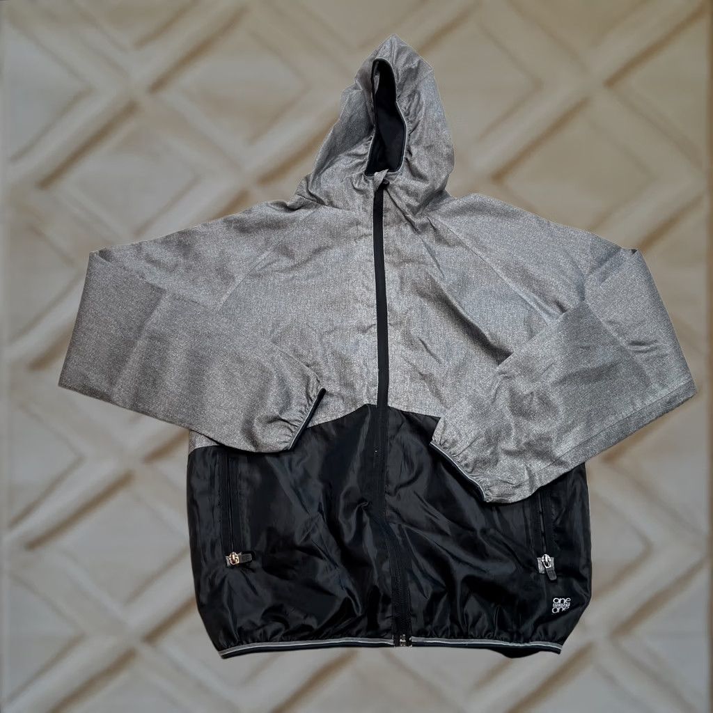 Vintage VINTAGE? No — One Point One Windbreaker Jacket Mens S Gray Hooded Full Zip Pockets Light Jacket Size US S / EU 44-46 / 1 - 1 Thumbnail