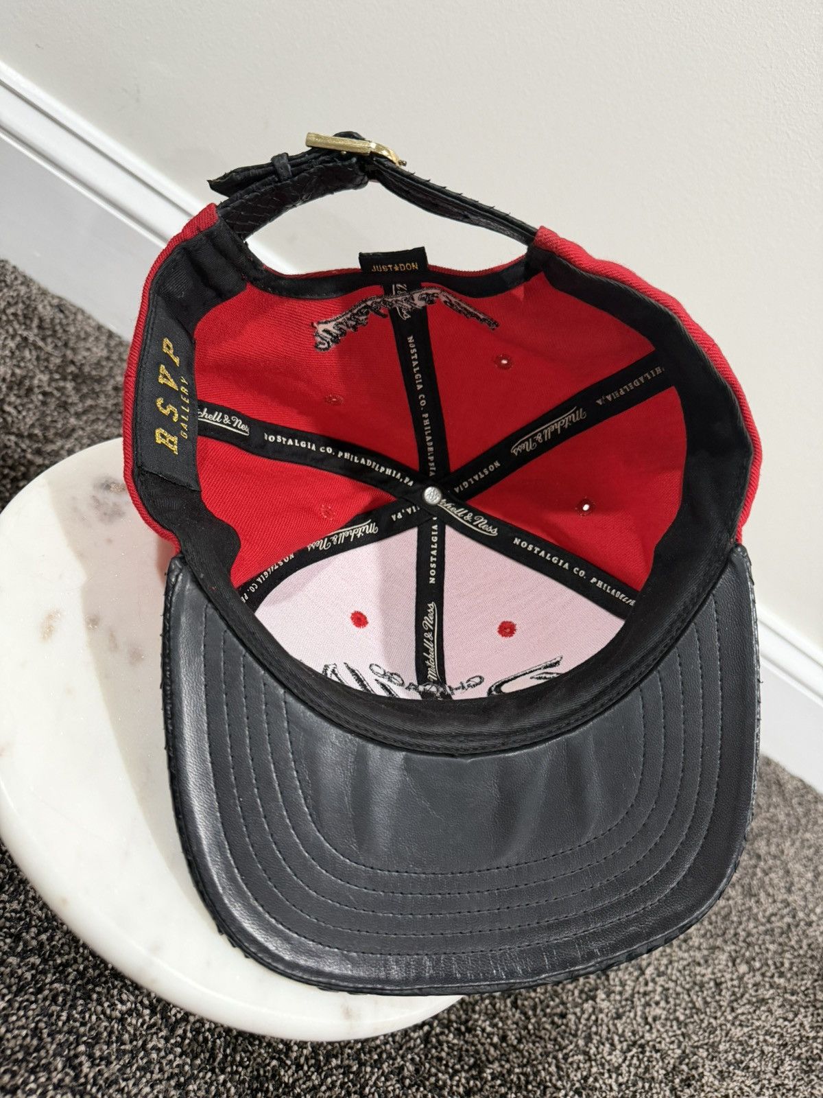 Just Don × Mitchell & Ness Just Don x Mitchell & Ness NBA Chicago Bulls Red Python Hat Size ONE SIZE - 7 Thumbnail