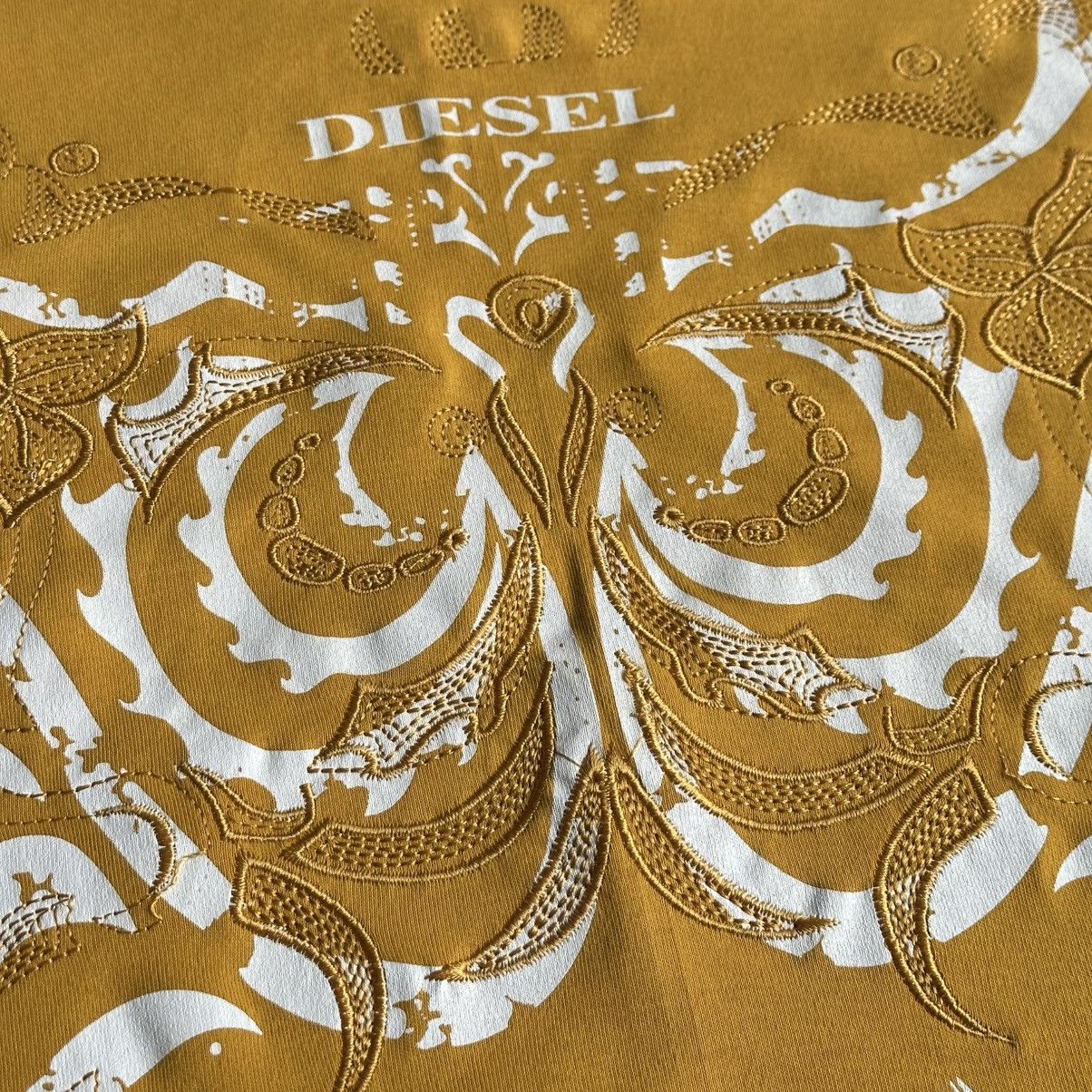 Diesel Vintage y2k Diesel Embroidered Logo Tee Size US L / EU 52-54 / 3 - 5 Thumbnail