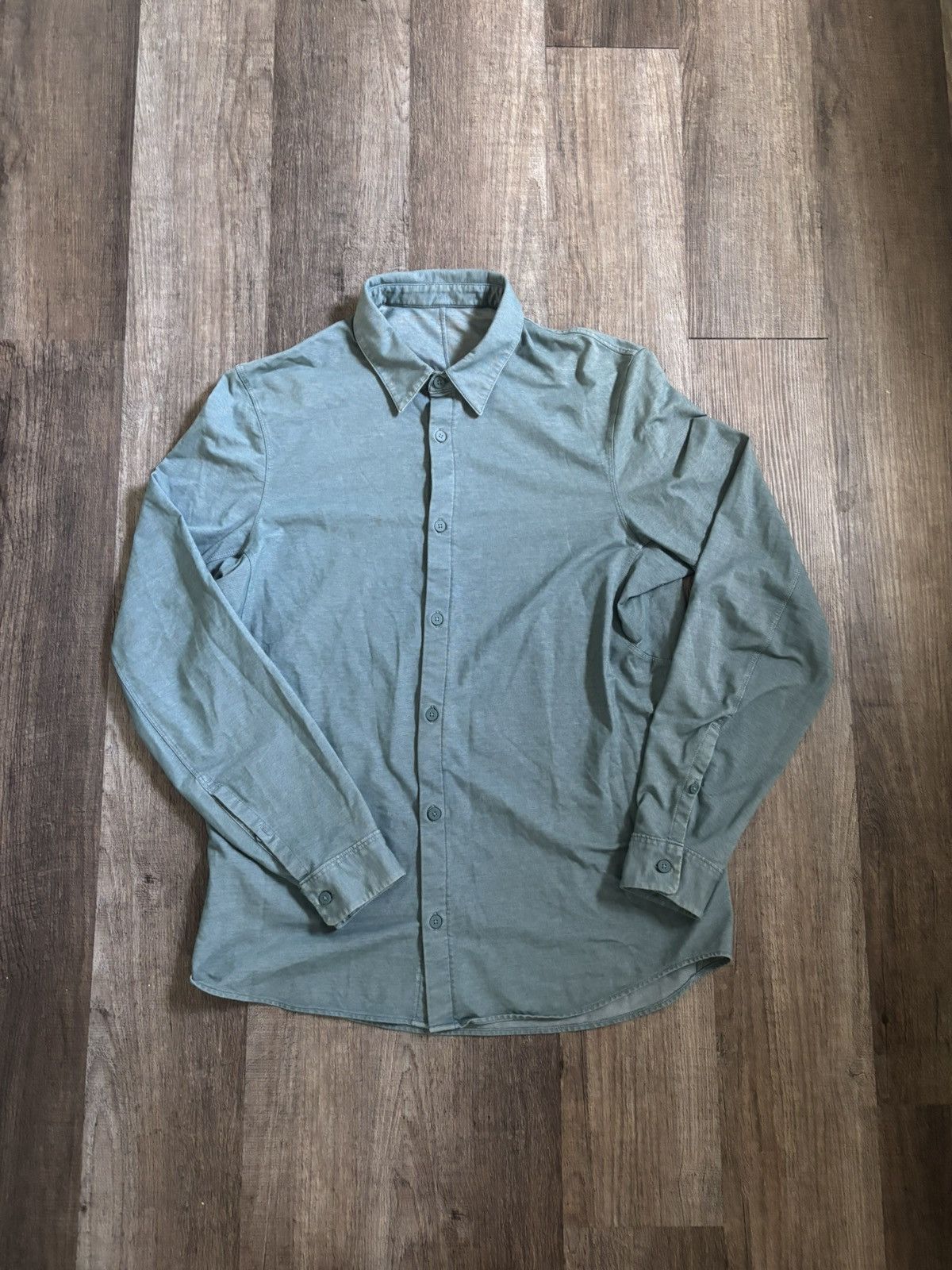 Lululemon Lululemon Airing Easy Button Up Shirt Teal Size US M / EU 48-50 / 2 - 1 Thumbnail