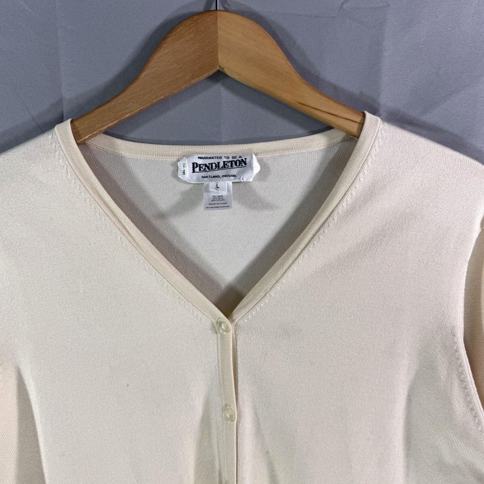 Pendleton Pendleton Cardigan Sweater Womens Large Ivory Cream Silk Nylon Knit Button Front V-Neck Size L / US 10 / IT 46 - 3 Thumbnail