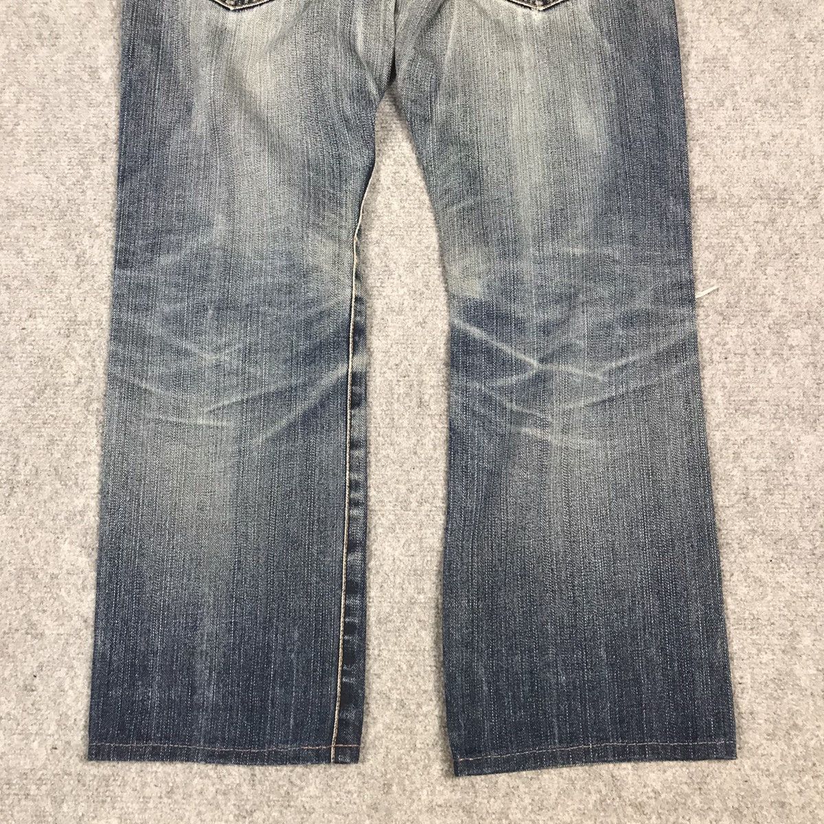 Issey Miyake SUNAO KUWAHARA ISSEY MIYAKE DISTRESSED DENIM PANTS Size 30" / US 8 / IT 44 - 11 Thumbnail