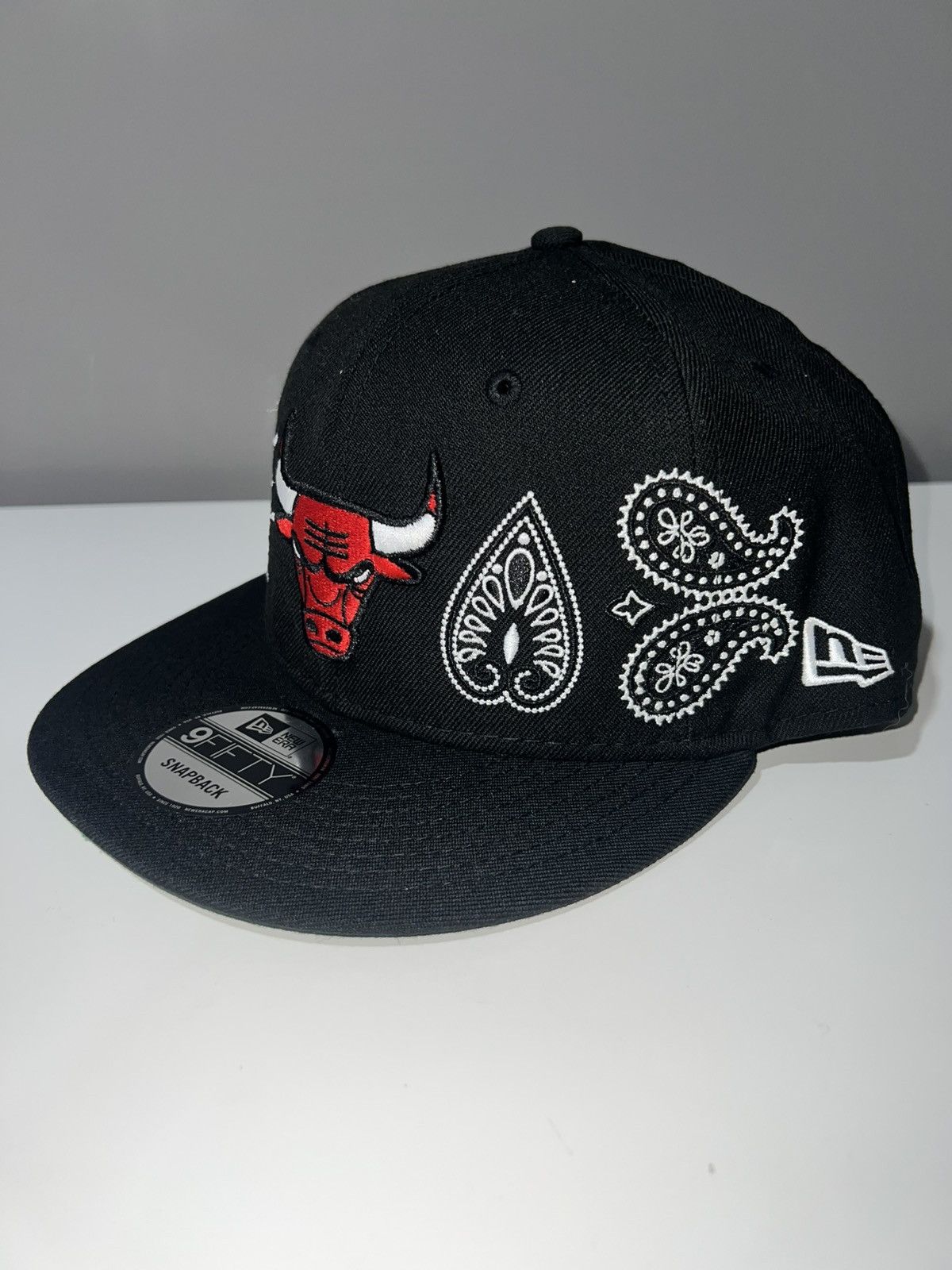 New Era Chicago Bulls New Era Paisley Snapback - Black Size ONE SIZE - 2 Thumbnail