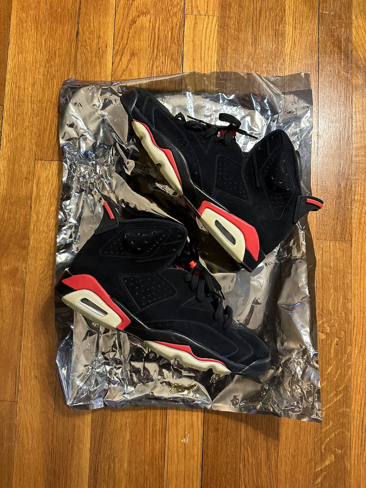 Jordan Brand Jordan 6 varsity red 2010 size 12 Size US 12 / EU 45 - 1 Thumbnail