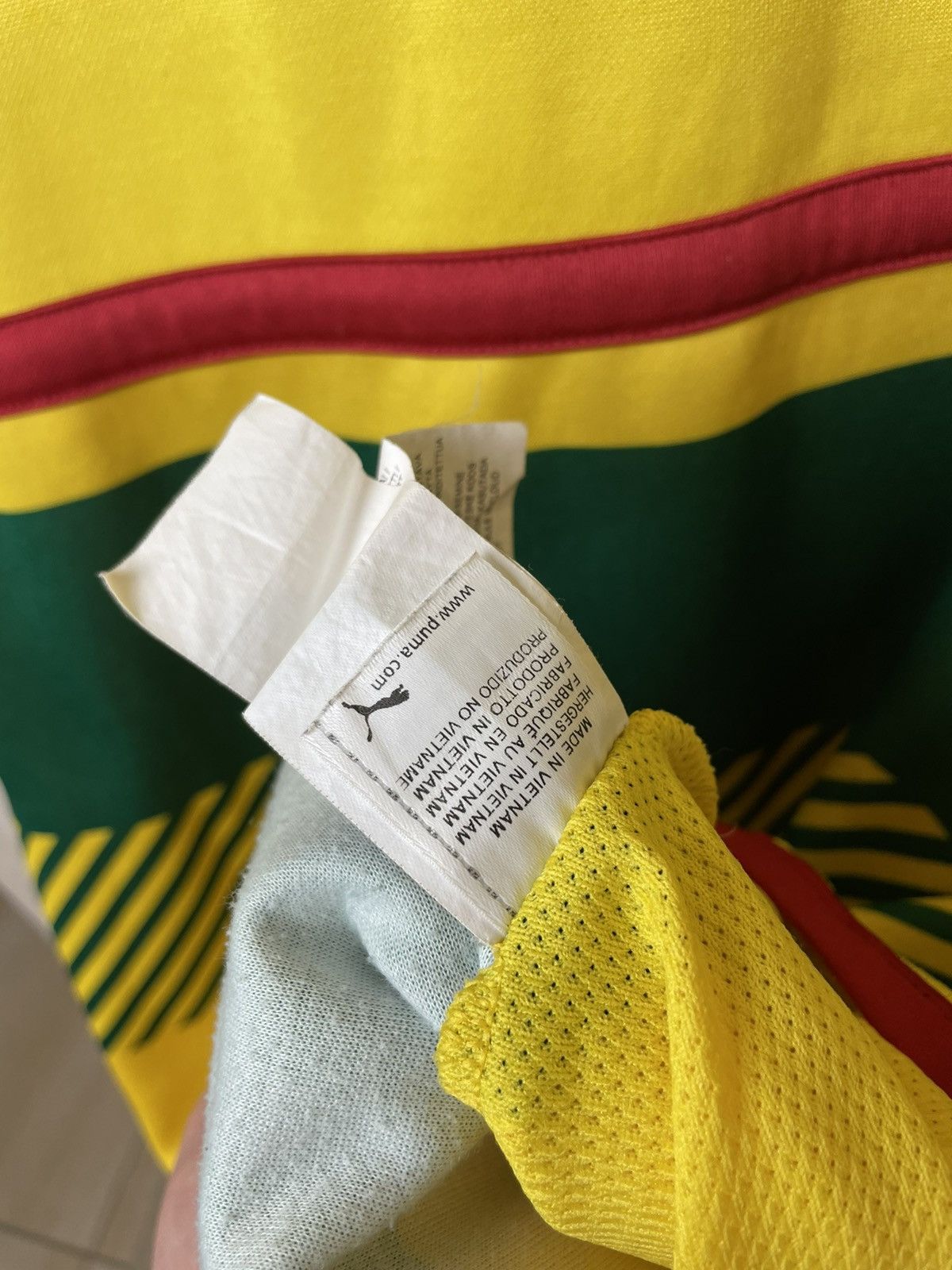 Puma × Vintage Vintage Puma Cameron soccer sweatshirt size L Size US L / EU 52-54 / 3 - 9 Thumbnail