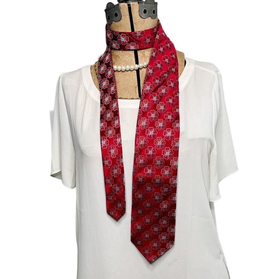Ermenegildo Zegna Ermenegildo Zegna 100% silk floral embroidered neck tie 4” w Size ONE SIZE - 2 Thumbnail