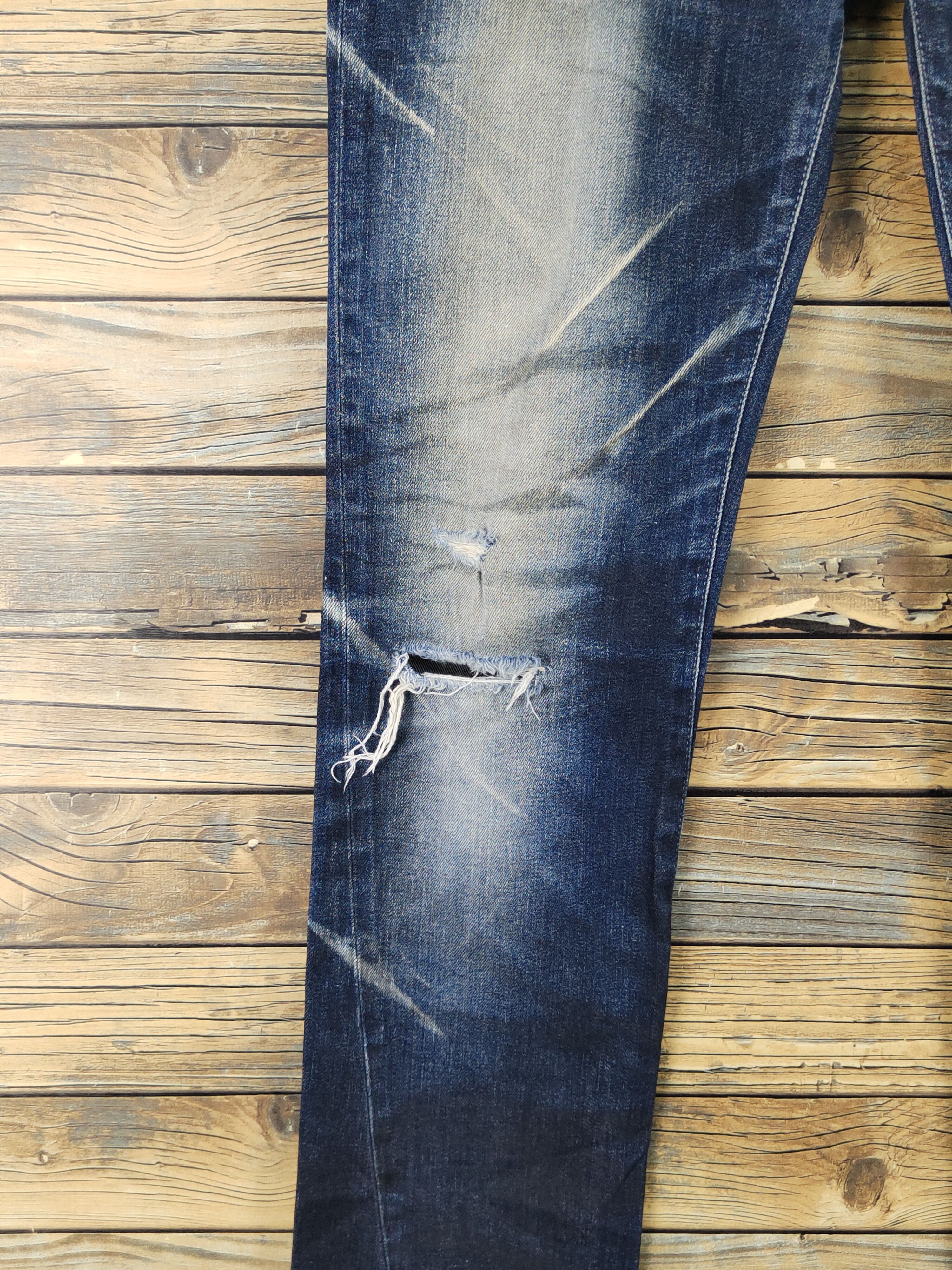Tornado Mart Tornado Mart Dark Blue Distressed Ripped denim Jeans #W1587 Size US 32 / EU 48 - 4 Thumbnail