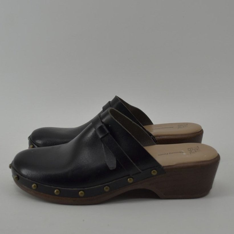 Other Time and Tru Womens Sz 8 Clogs Black Faux Leather Y2K Style Size US 8 / IT 38 - 11 Thumbnail
