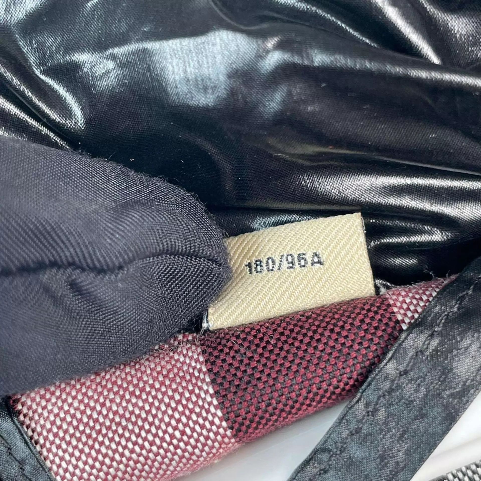 Burberry Burberry down vest 97 new 50 black Size US M / EU 48-50 / 2 - 7 Thumbnail