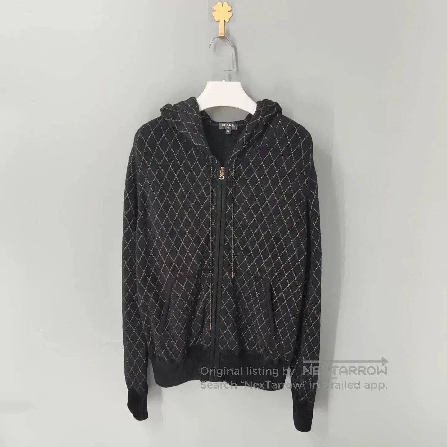 Chanel Chanel Black Gold Zip Hoodie. Size US XS / EU 42 / 0 - 1 Thumbnail