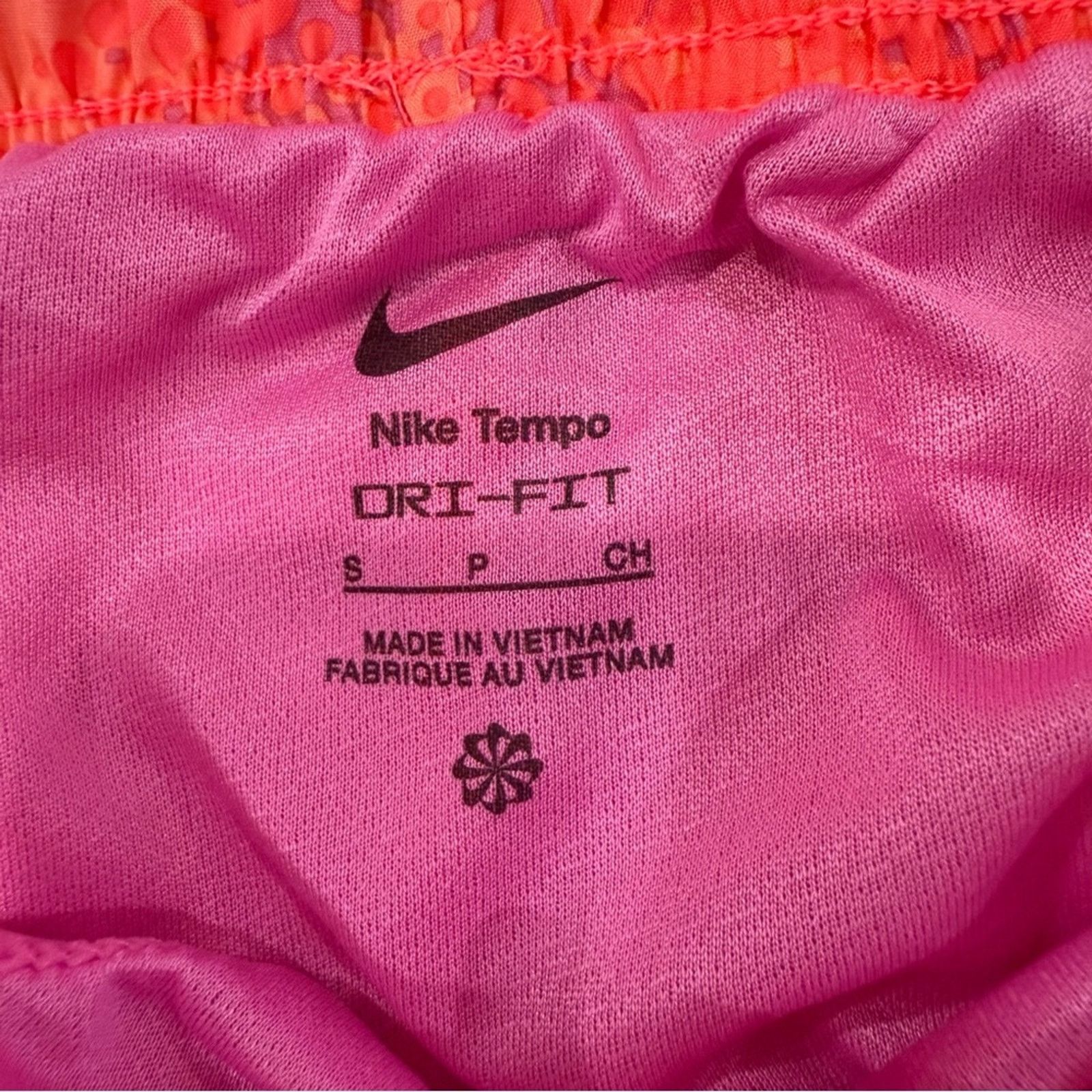 Nike Nike NWT Dri-Fit Tempo Running Shorts Women’s Small Pink Size 28" / US 6 / IT 42 - 4 Thumbnail