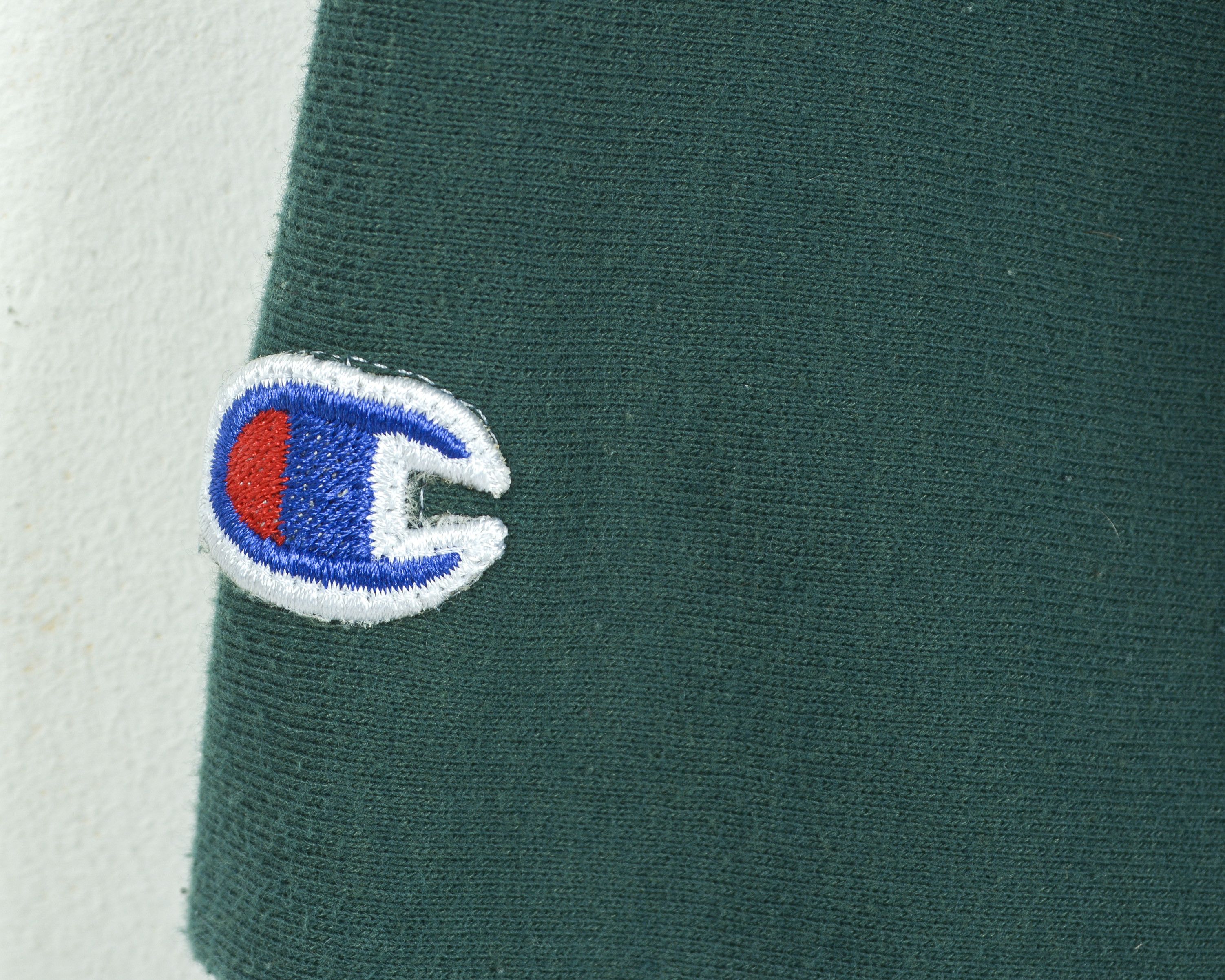 Champion × Vintage M Jumper Pullover Reverse Weave Warm Up Sweater Embroidered Size US M / EU 48-50 / 2 - 5 Thumbnail