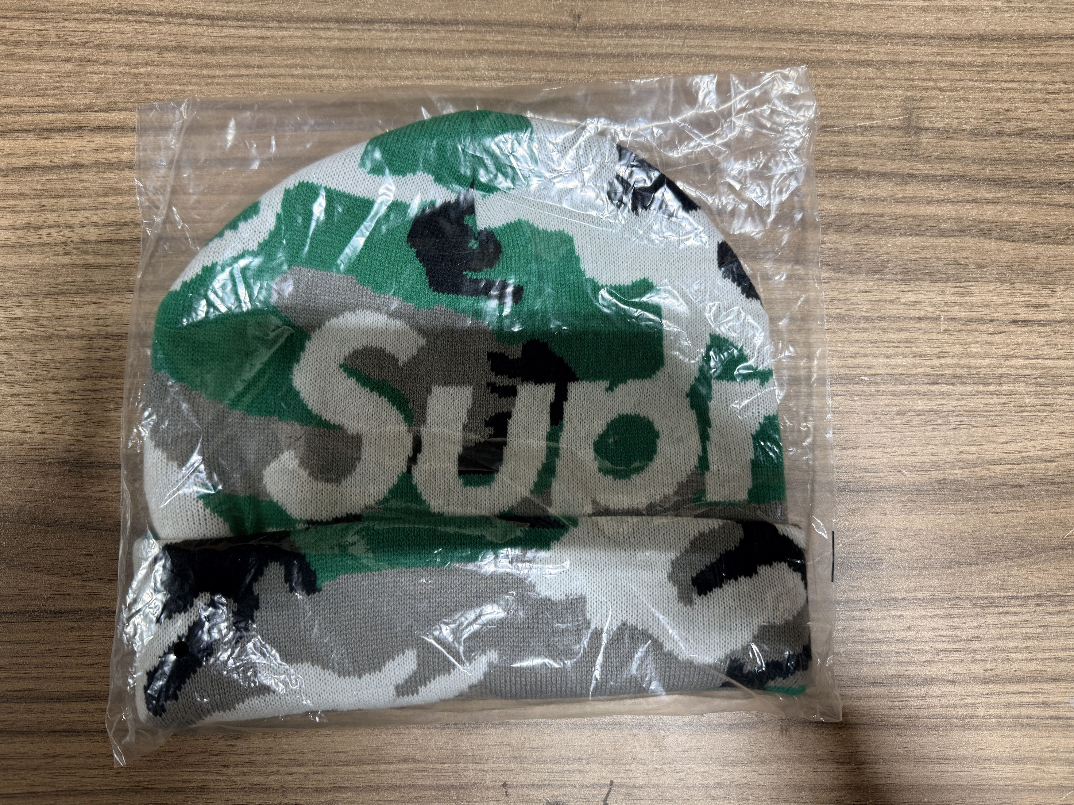 Supreme Supreme Camo Big Logo Beanie Green Camo size adjustable Size ONE SIZE - 3 Thumbnail