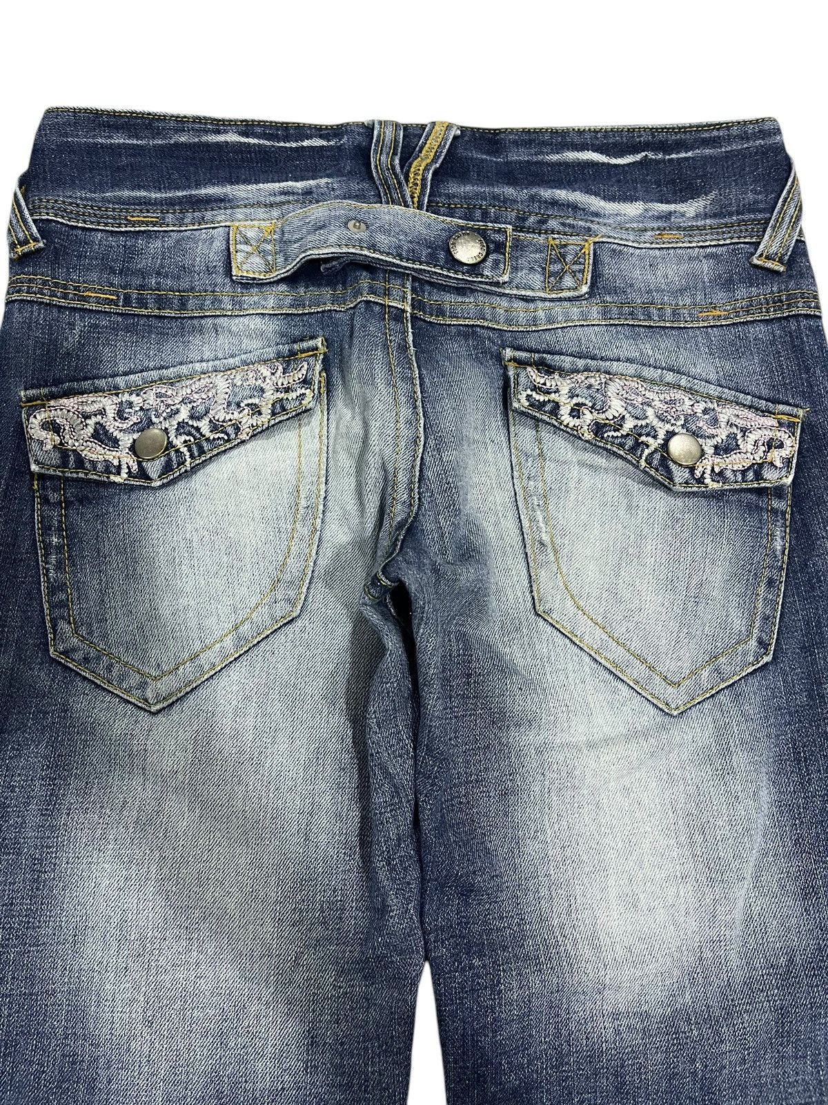 If Six Was Nine × Japanese Brand × Le Grande Bleu (L.G.B.) FLARE💥 JAPANESE BRAND Y2K WASHED BLUE DISTRESSED JEANS Size 32" / US 10 / IT 46 - 10 Thumbnail