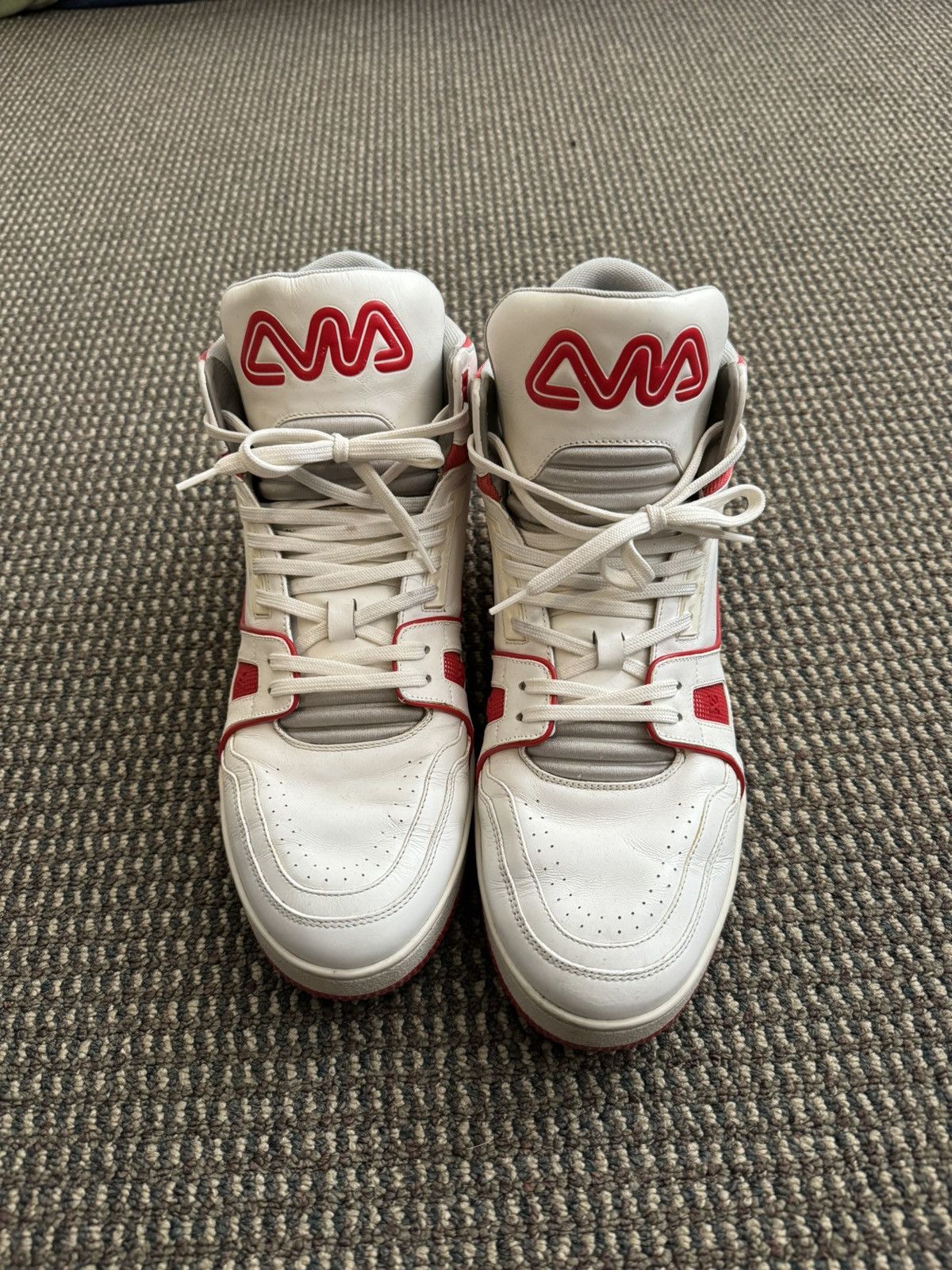 Louis Vuitton Louis Vuitton LV Trainer Mid White Red Size 9 (fits US 10.5) Size US 10.5 / EU 43-44 - 2 Thumbnail