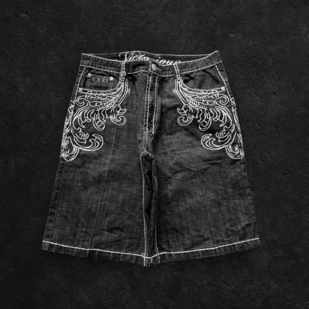 Other Vintage Women's Victorious Dark Wash Baggy Denim Shorts Size 30" / US 8 / IT 44 - 2 Thumbnail