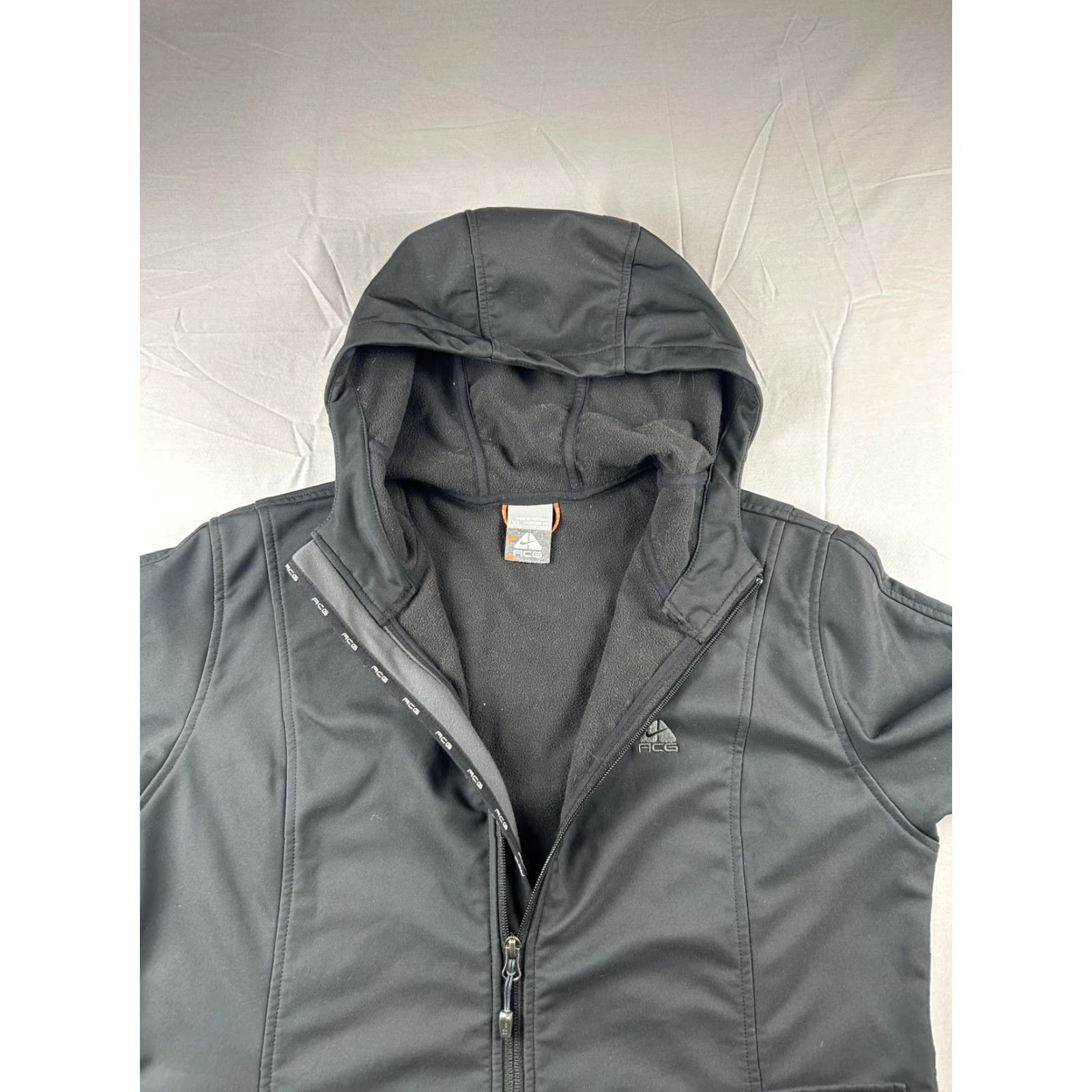 Nike VINTAGE? No. Nike ACG Softshell Coat Womens XL Gray Hooded Long Parka Fleece Lined Zip Size XL / US 12-14 / IT 48-50 - 8 Thumbnail