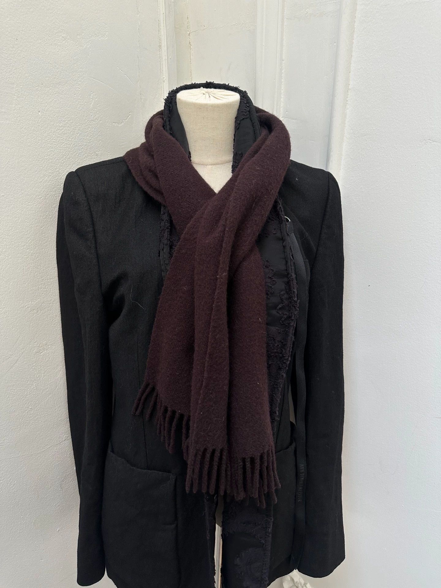 Yohji Yamamoto Yohji Yamamoto Y's For Men 5%Cashmere Dark Brown Red Scarf Size ONE SIZE - 1 Thumbnail