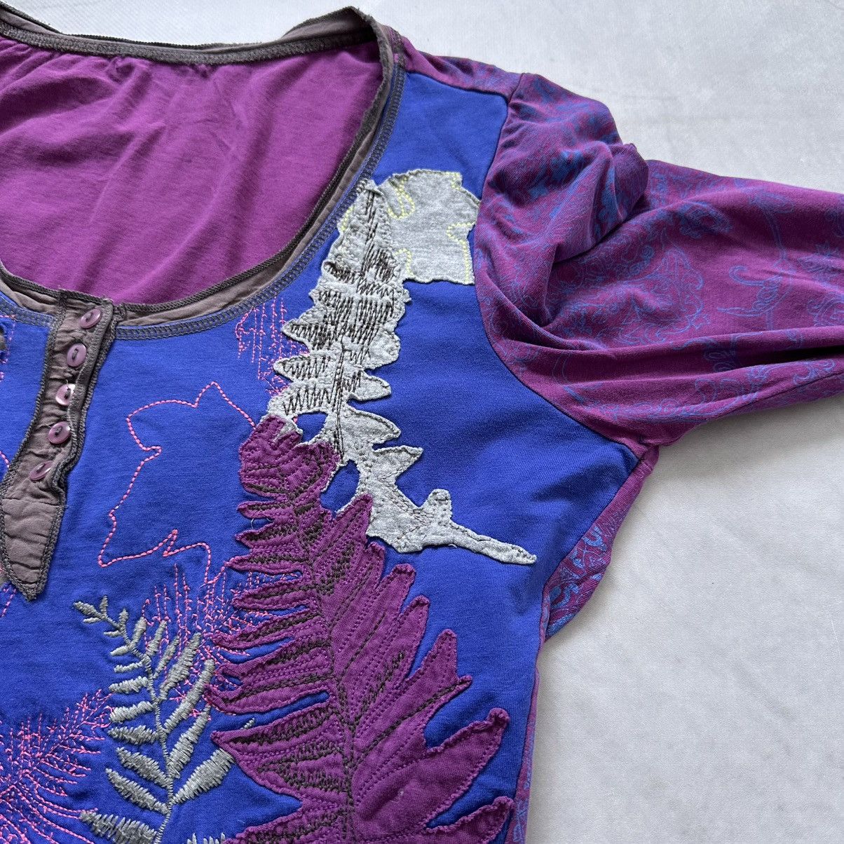 Hysteric Glamour × Undercover Y2K Floral Patchwork Top Long Sleeve Hysteric Glamour Style Size S / US 4 / IT 40 - 13 Thumbnail