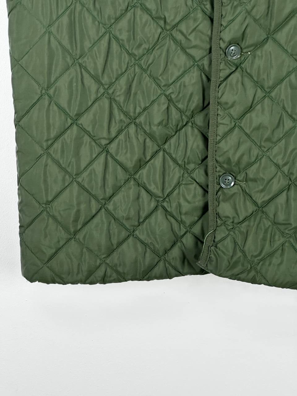 Vintage 1981 Vintage Green Military Vest Liner Army Size M Size US M / EU 48-50 / 2 - 7 Thumbnail