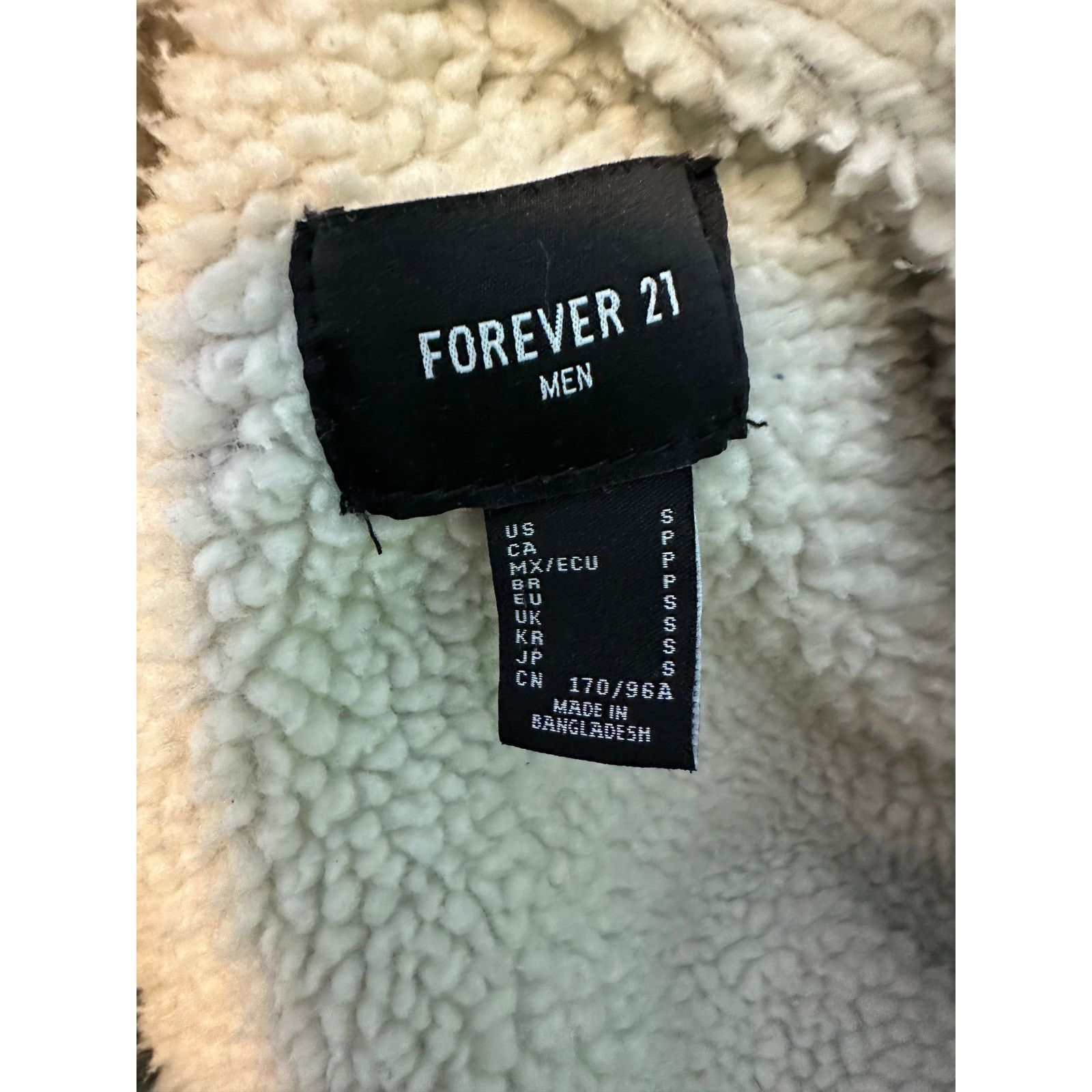Forever 21 Forever 21 men Jean Sherpa buttoned jean jacket size S Size US S / EU 44-46 / 1 - 3 Thumbnail