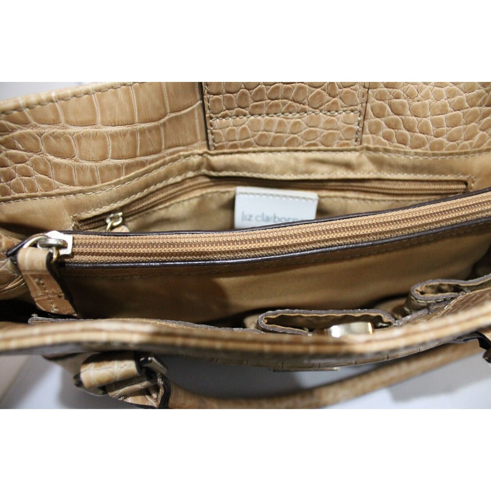 Liz Claiborne Liz Claiborne Faux Snake Skin Handbag Purse Tan Silver Size ONE SIZE - 7 Thumbnail