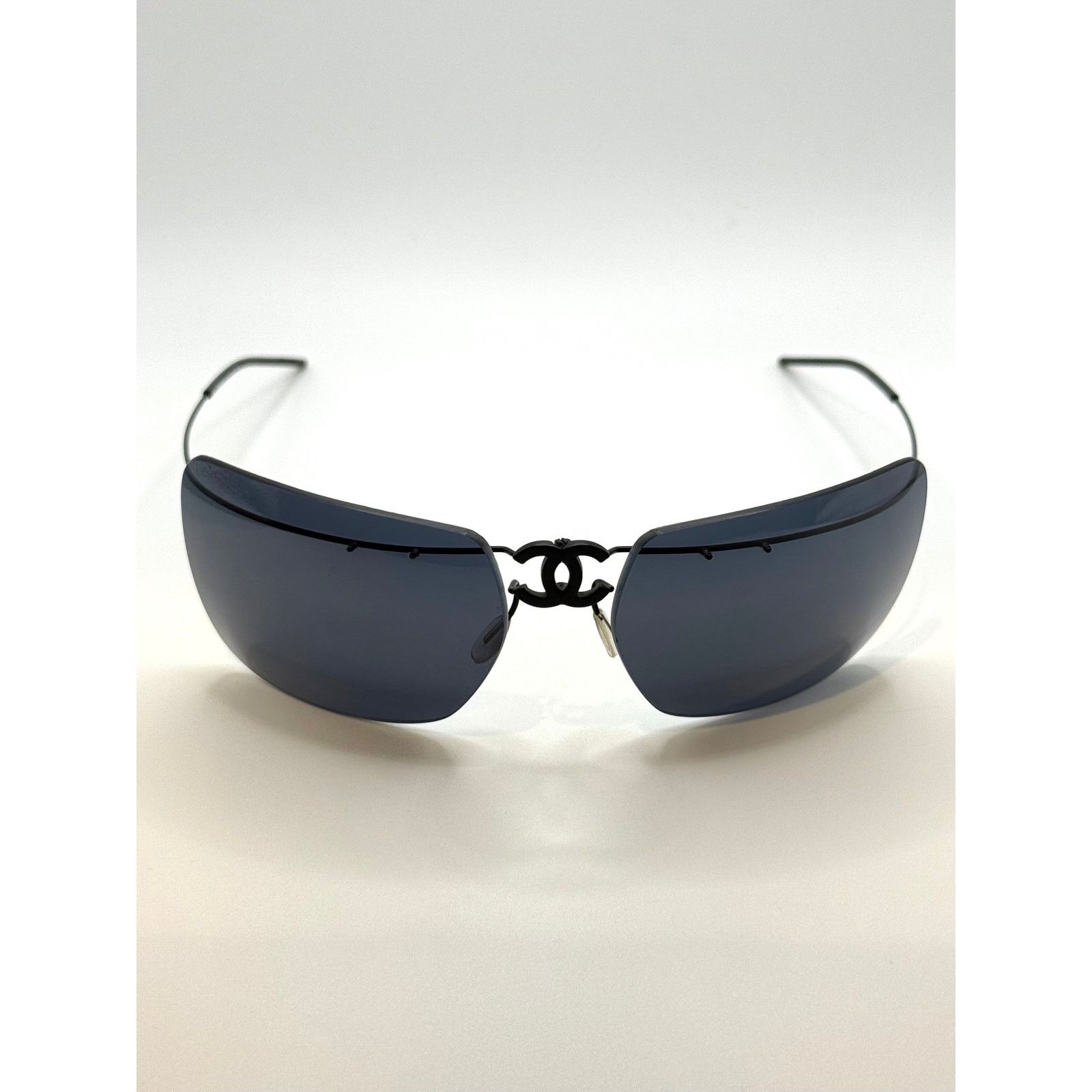 Chanel 2000s Chanel foldable sunglasses Size ONE SIZE - 1 Thumbnail